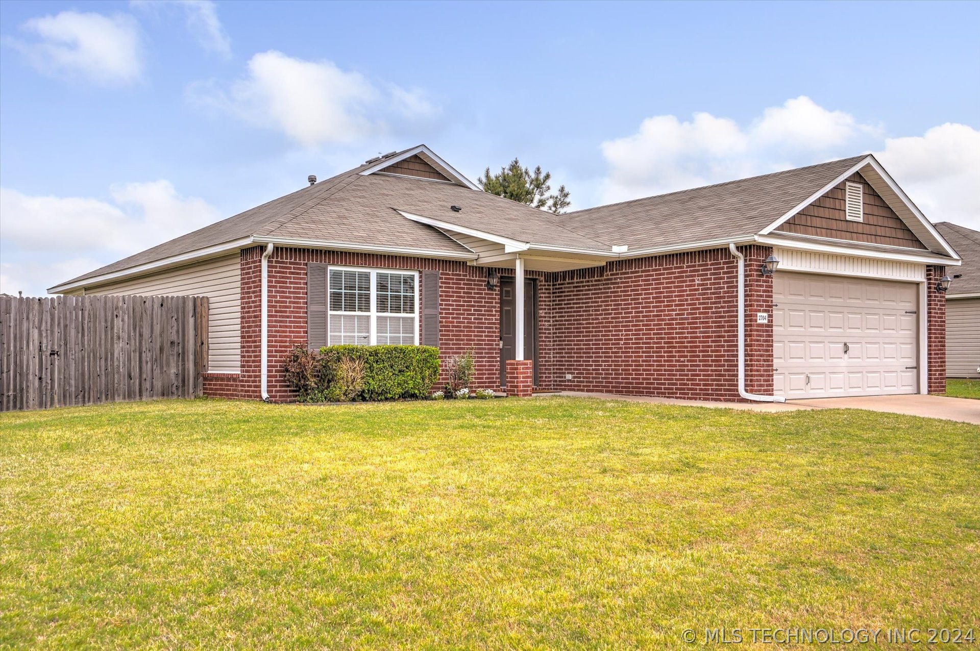 2704 W Decatur Street