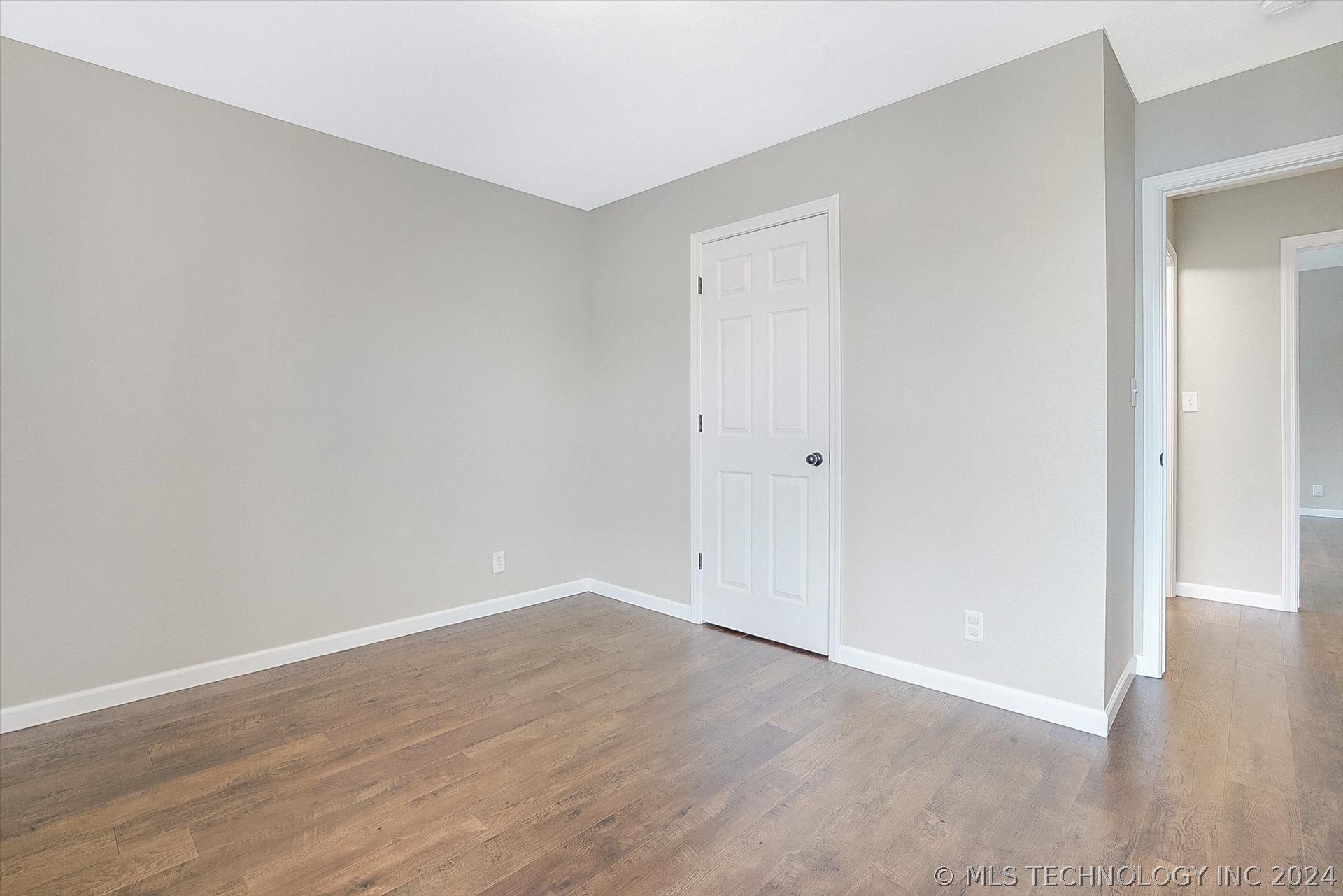 2704 W Decatur Street