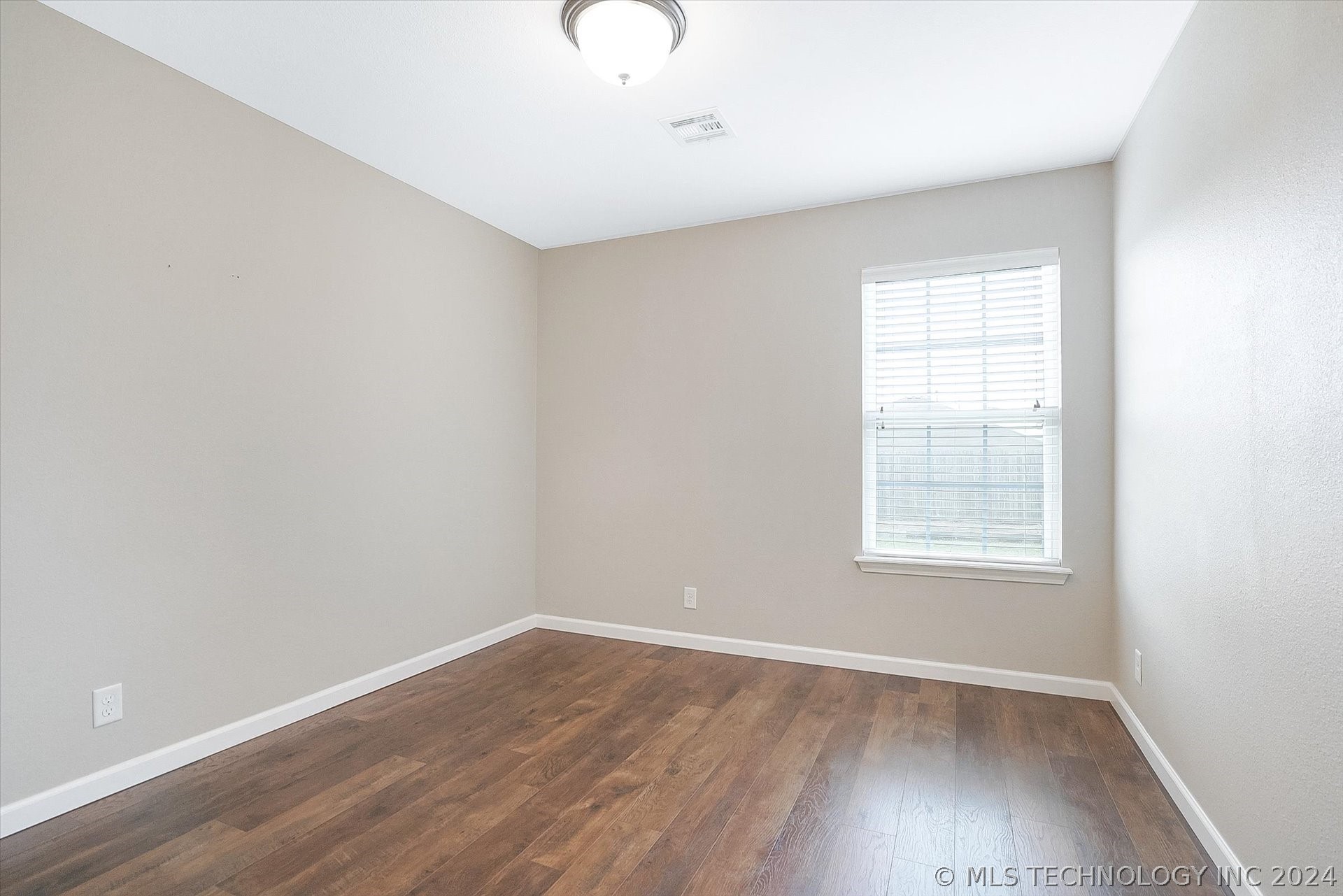 2704 W Decatur Street
