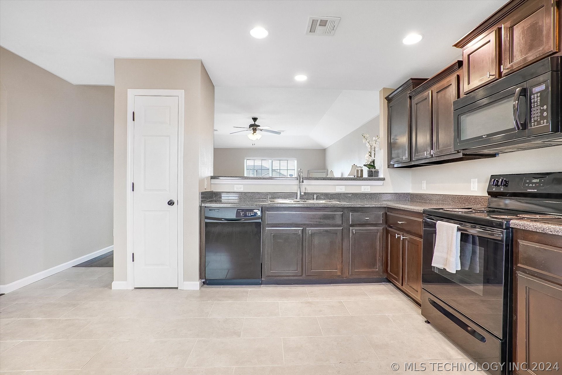 2704 W Decatur Street