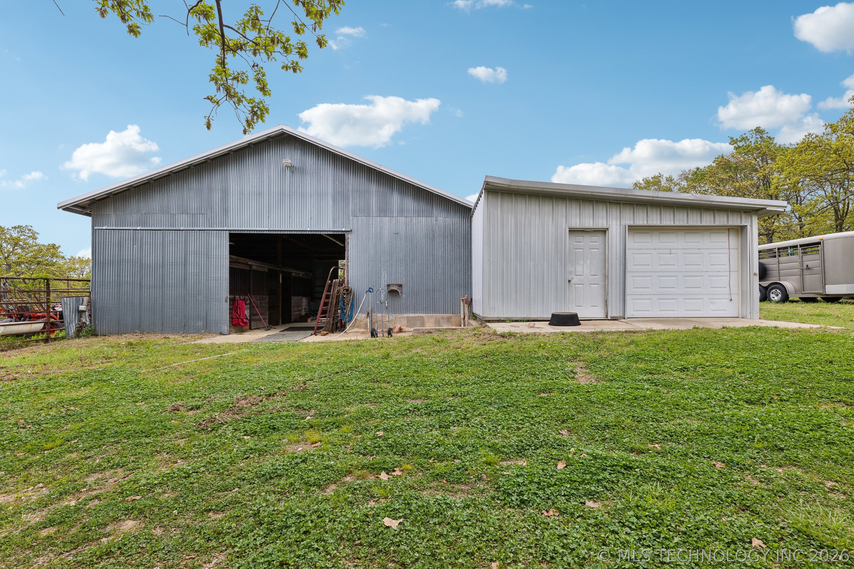 4164 N Valley Drive