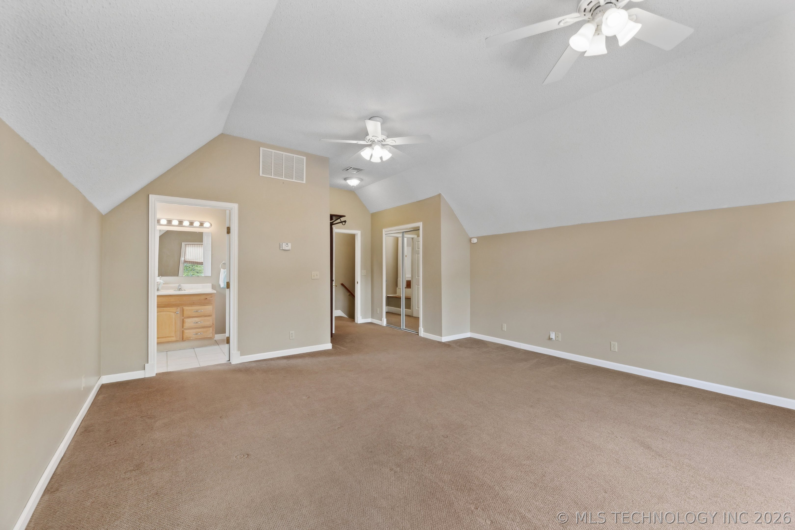 4164 N Valley Drive