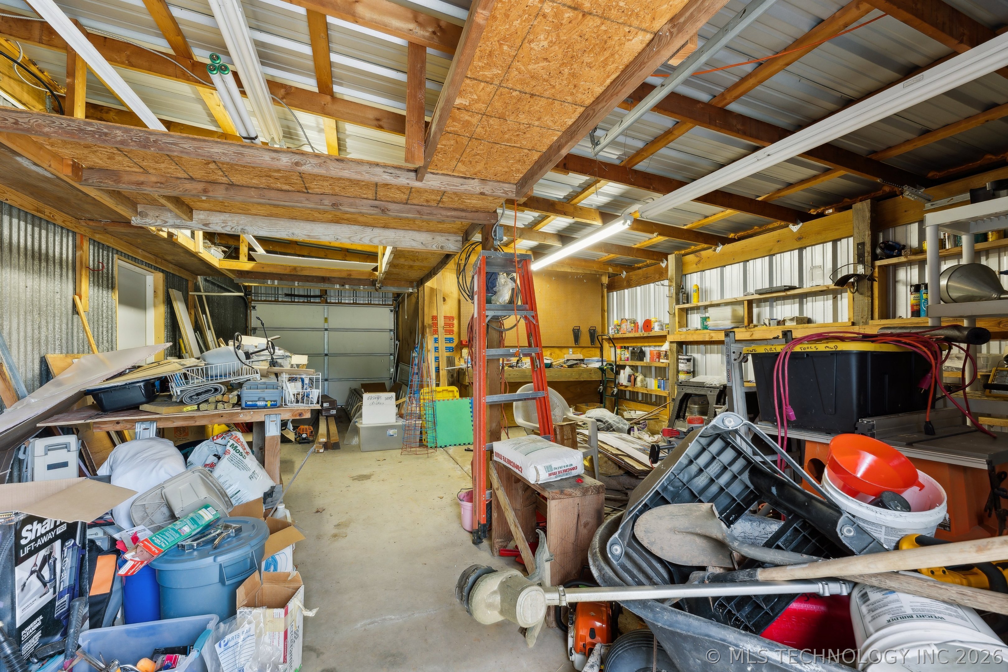 4164 N Valley Drive