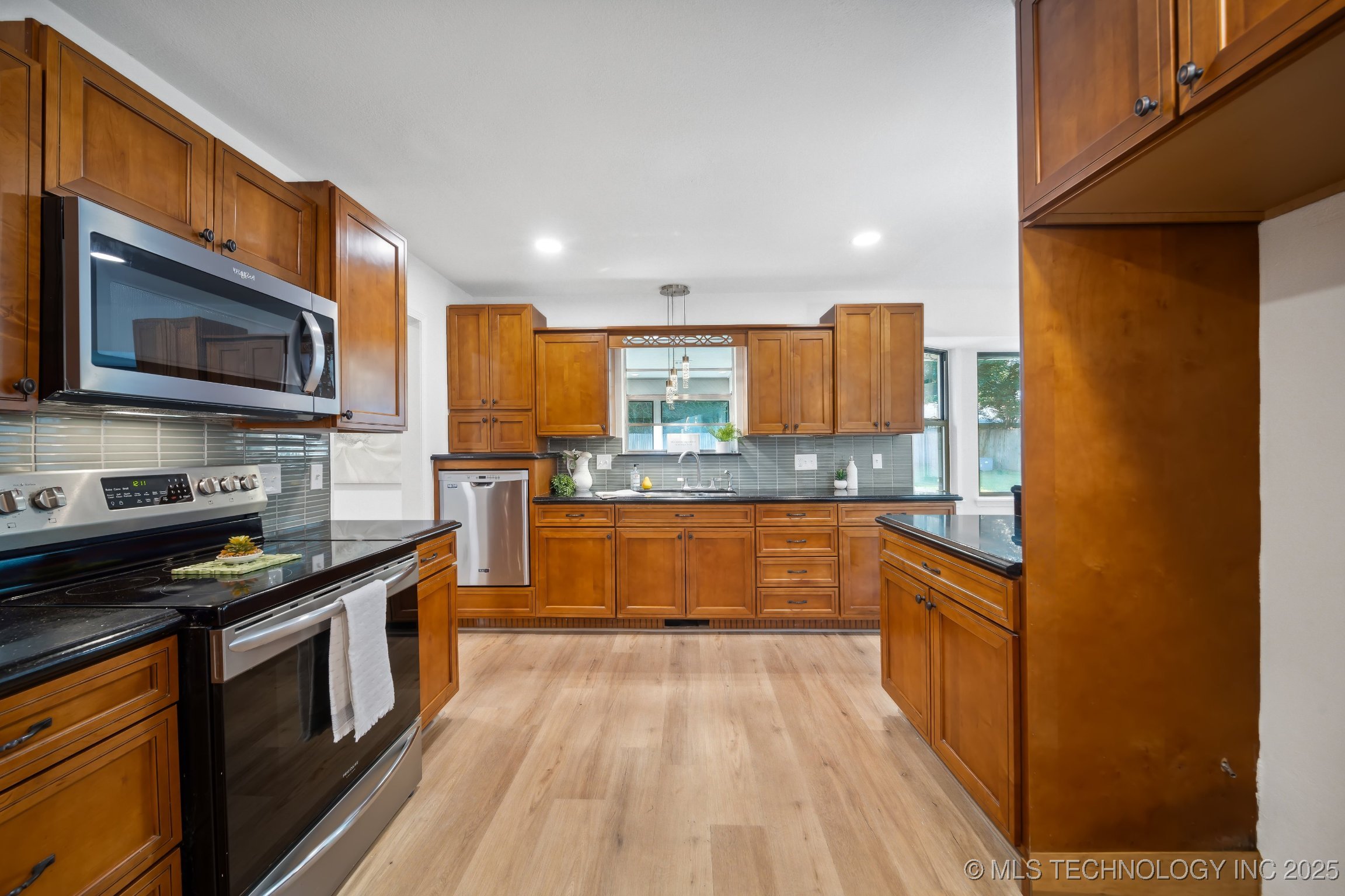 12830 E 133rd Street S