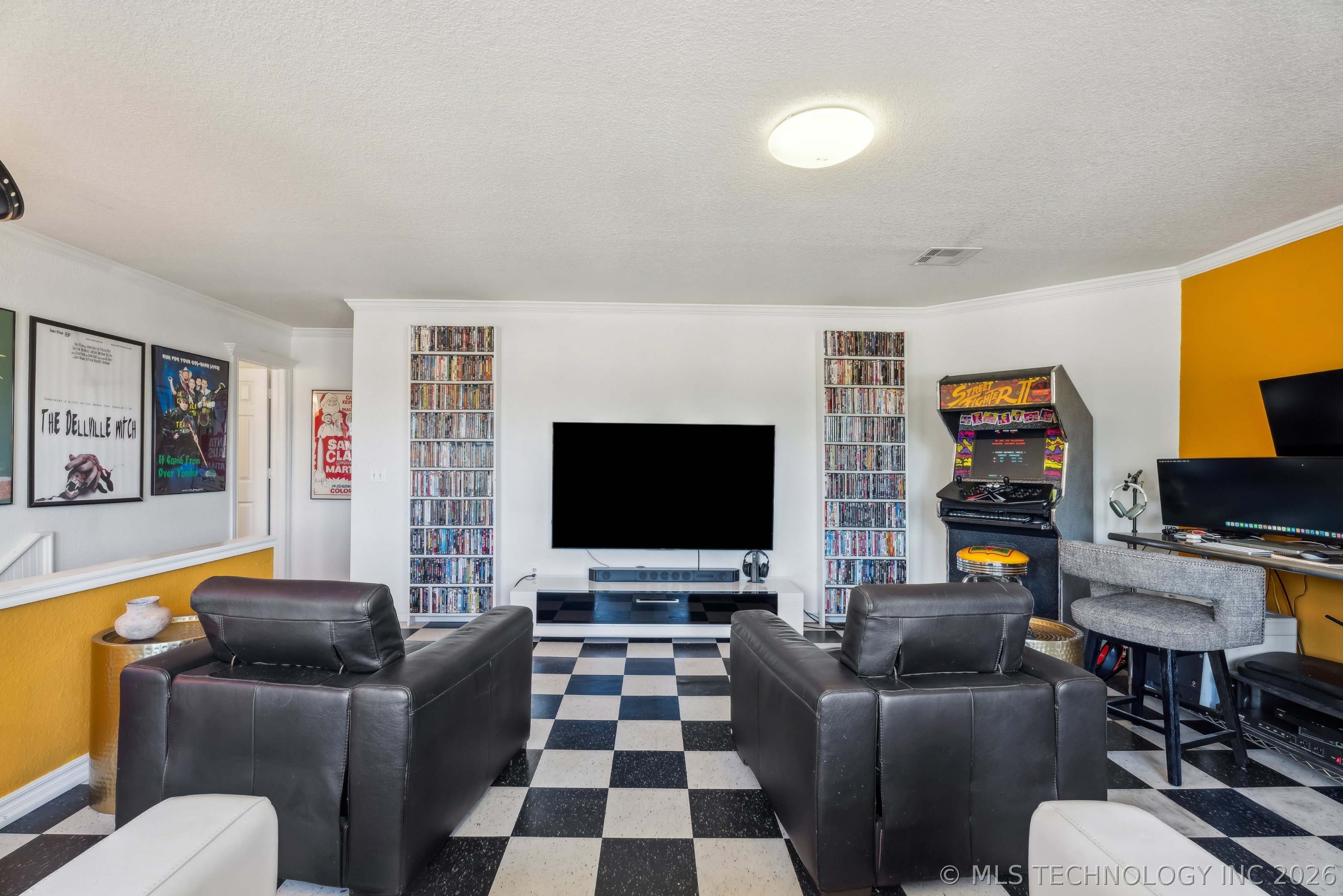 2200 W Vicksburg Street
