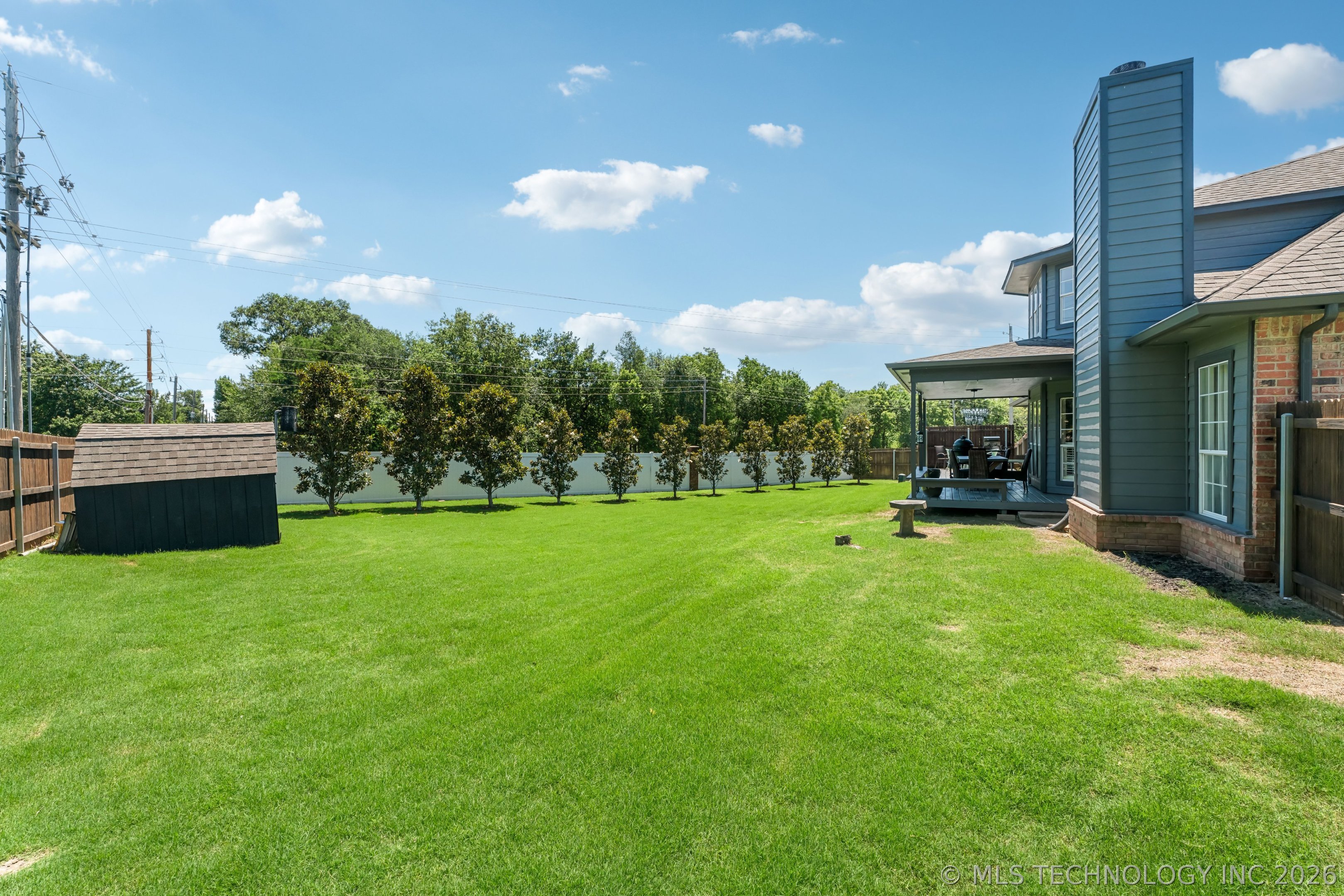 2200 W Vicksburg Street