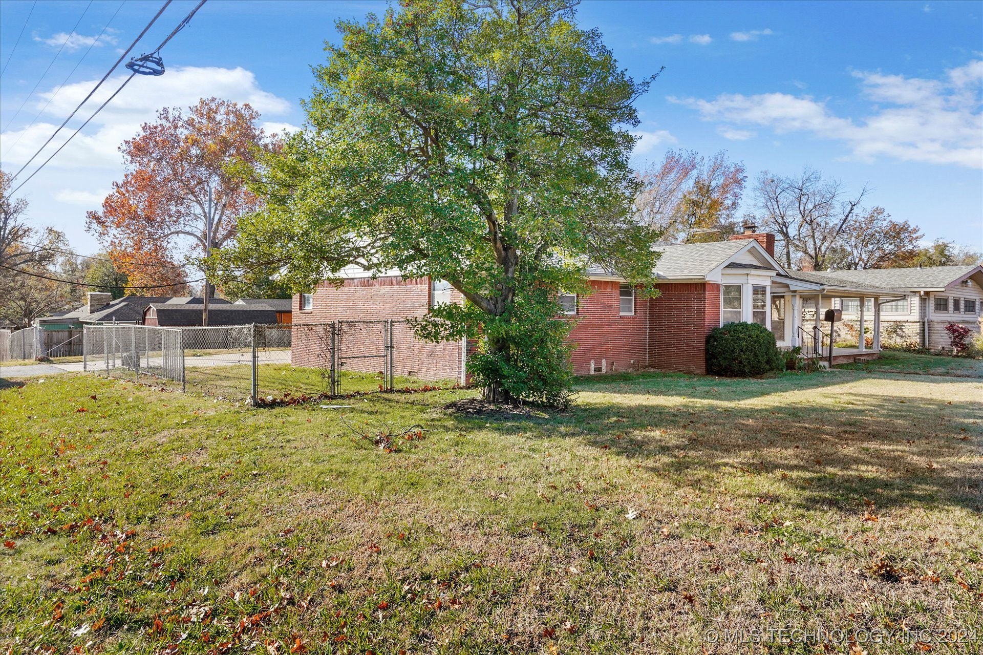 1706 W Latimer Place