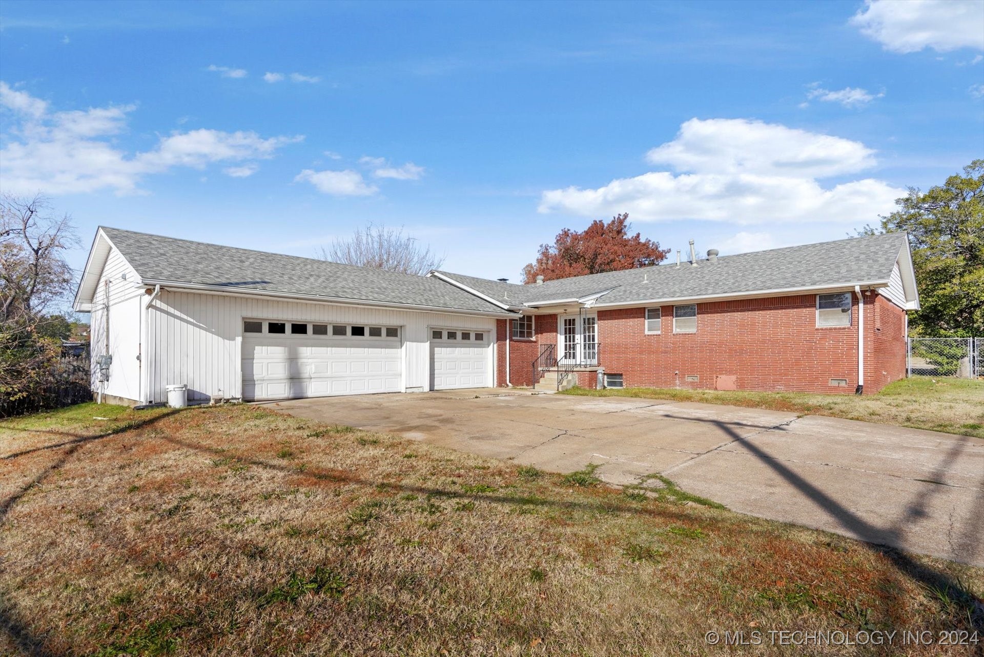 1706 W Latimer Place