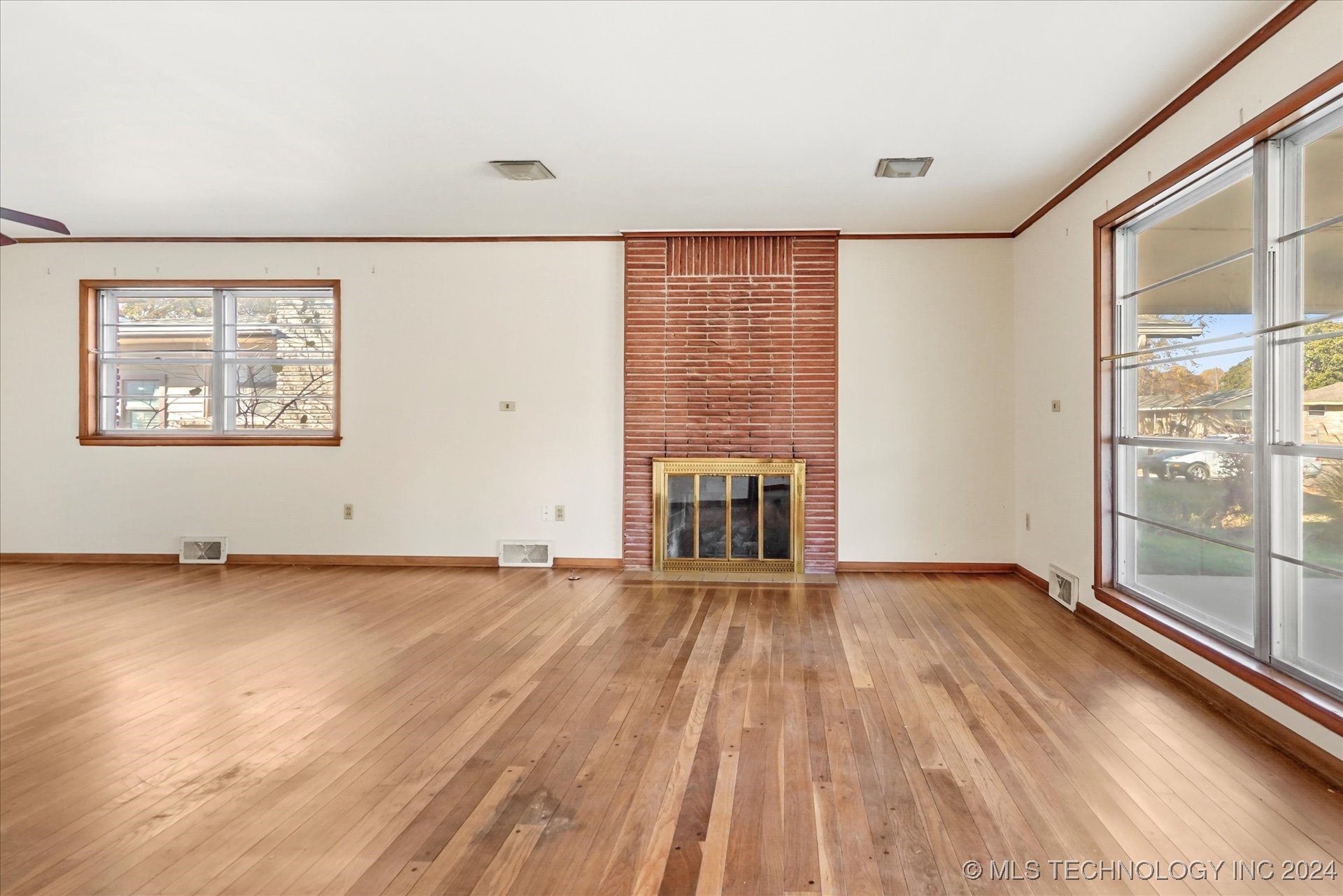 1706 W Latimer Place