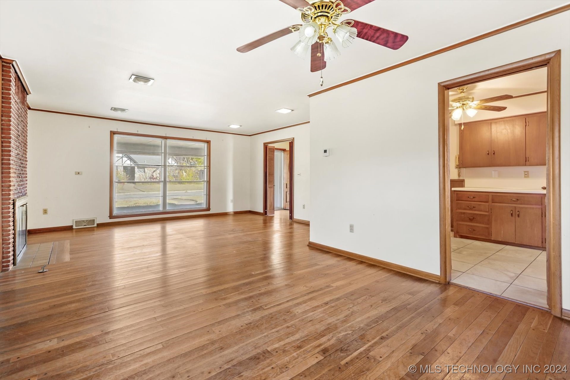 1706 W Latimer Place