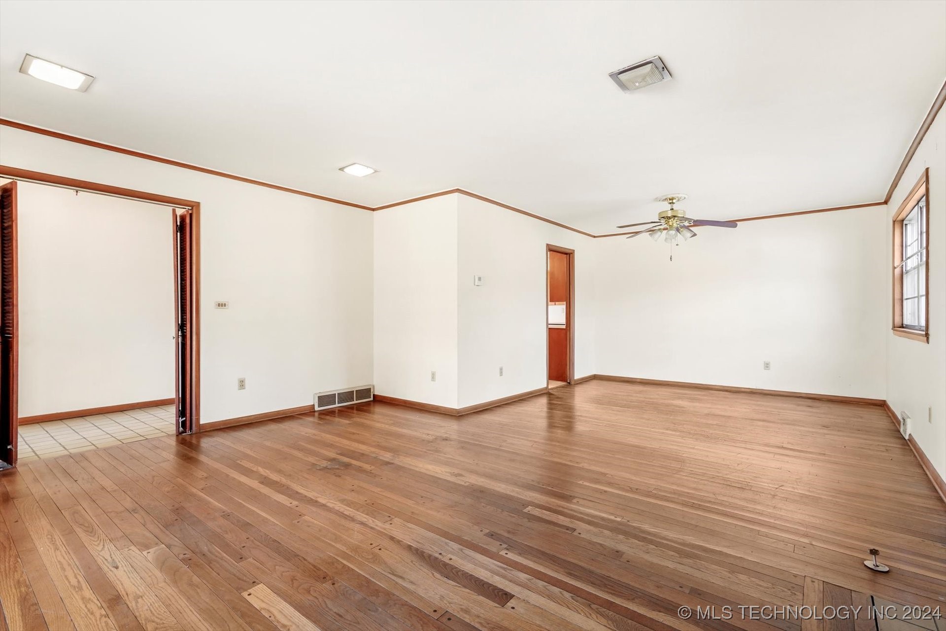 1706 W Latimer Place