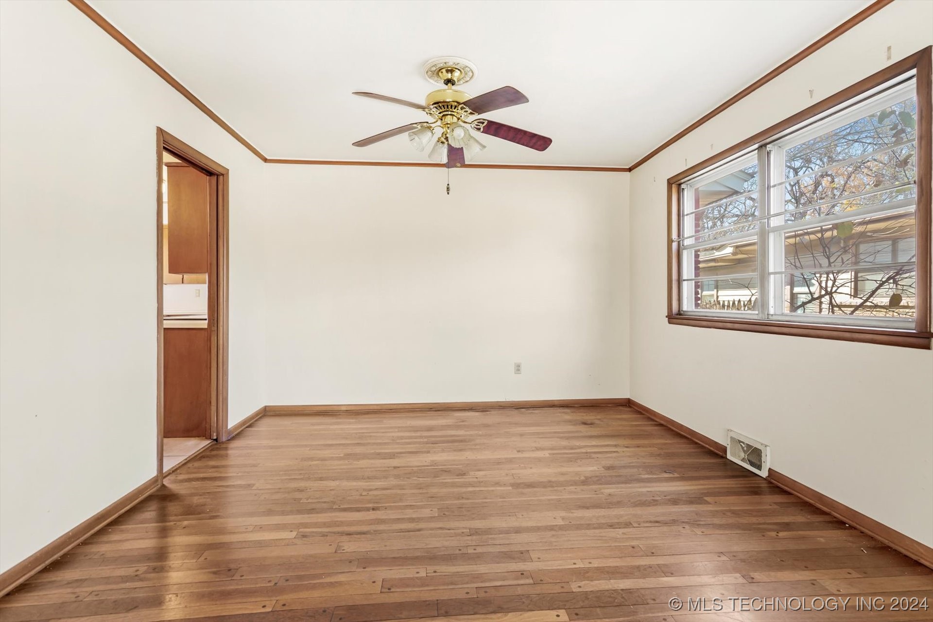 1706 W Latimer Place