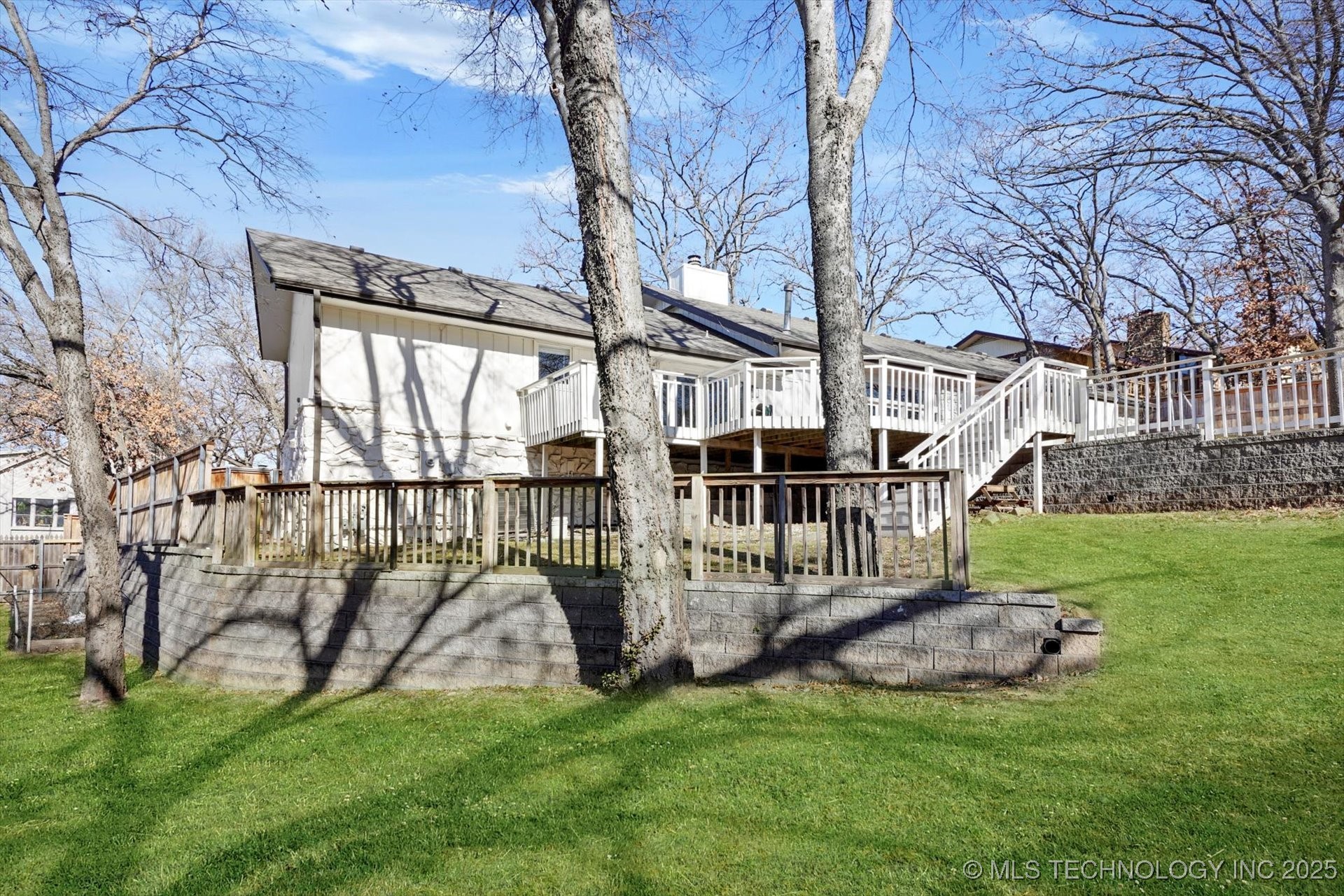 3434 E 75th Place