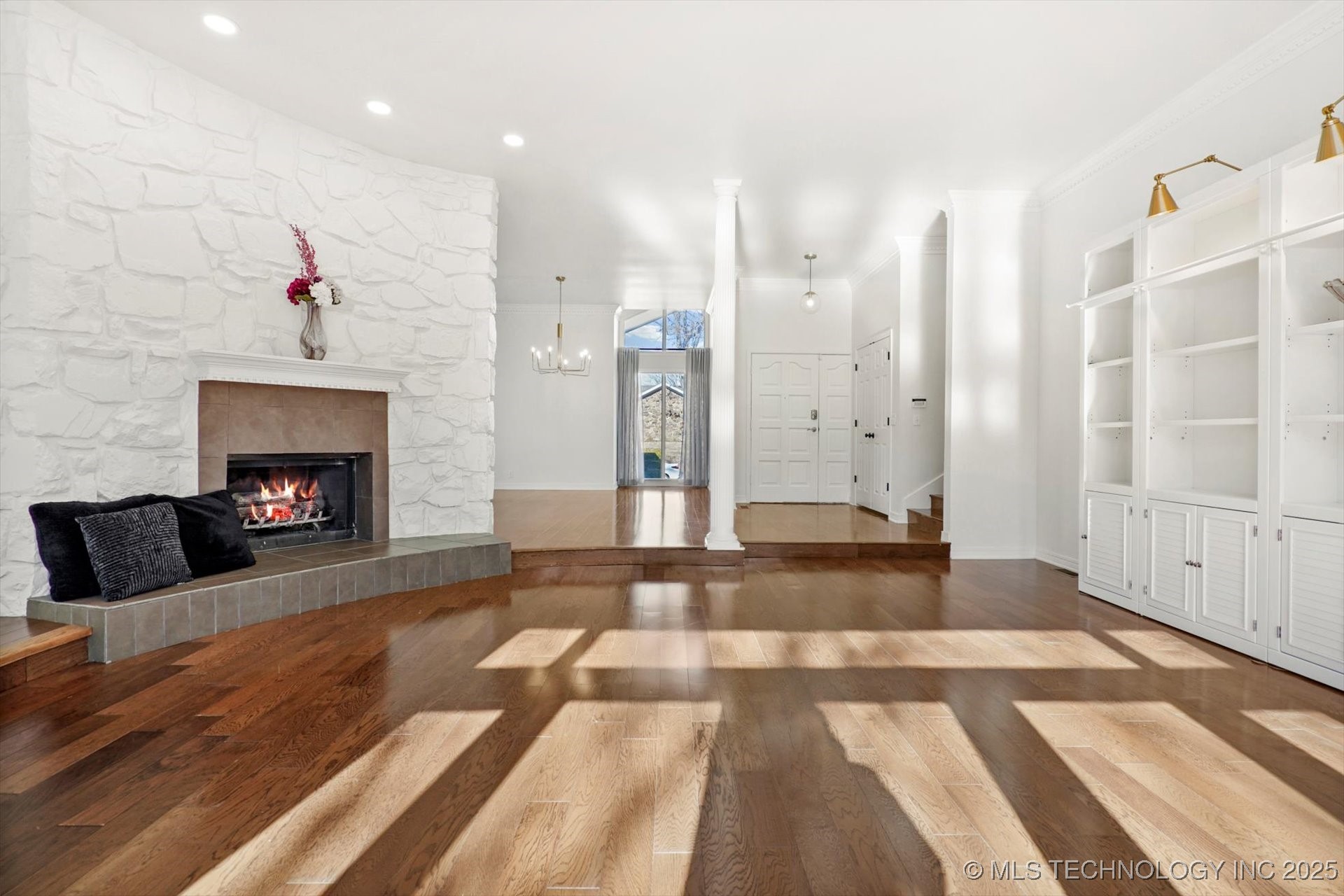 3434 E 75th Place