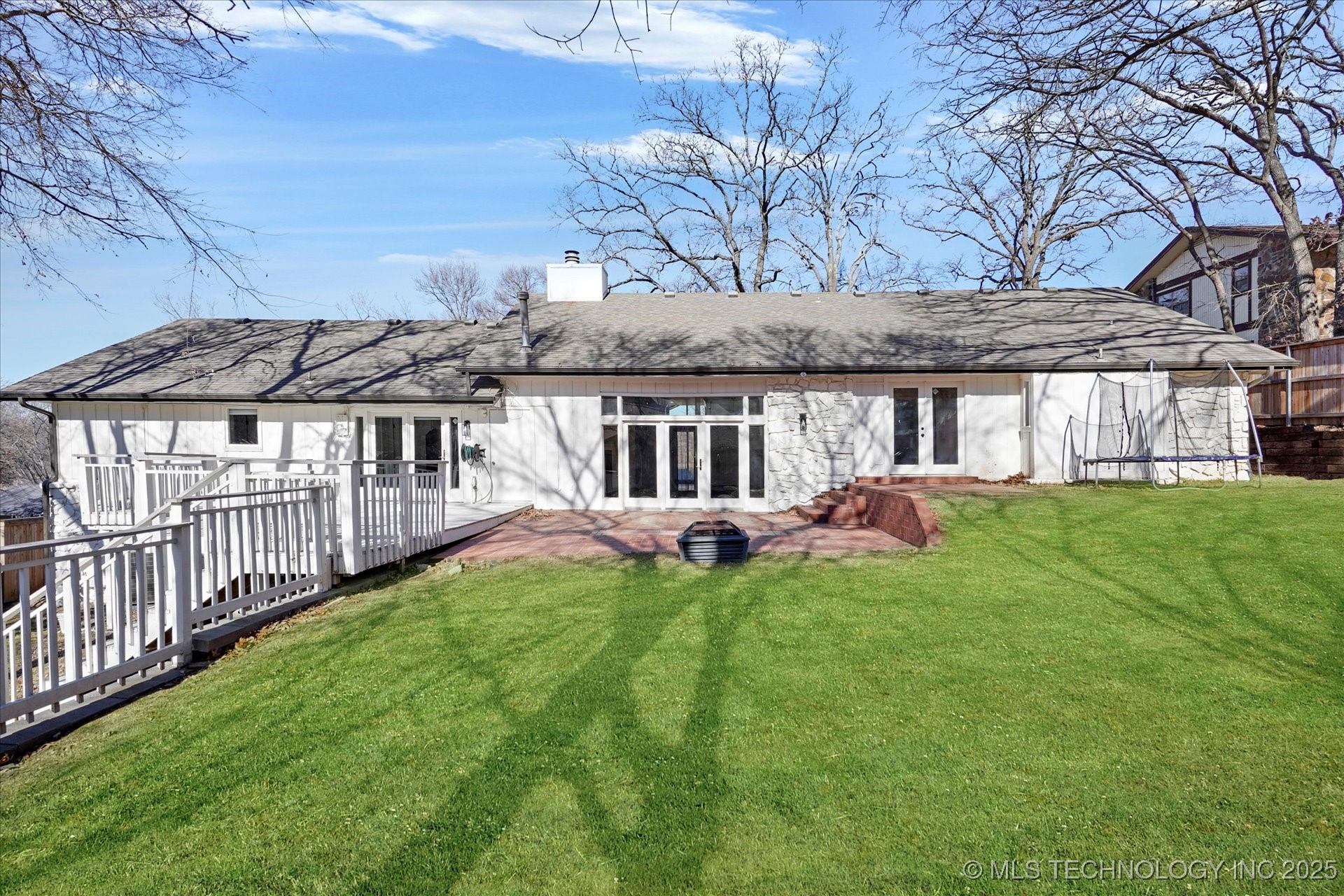 3434 E 75th Place