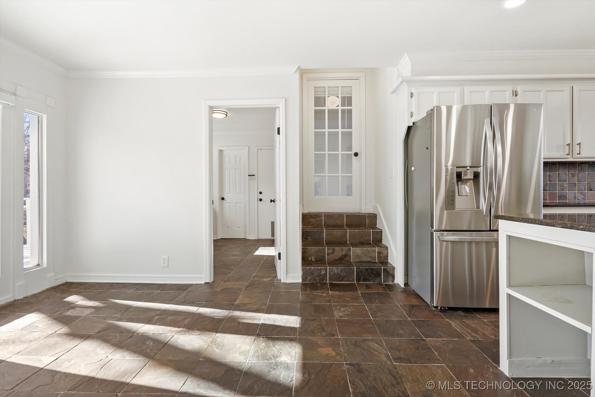 3434 E 75th Place