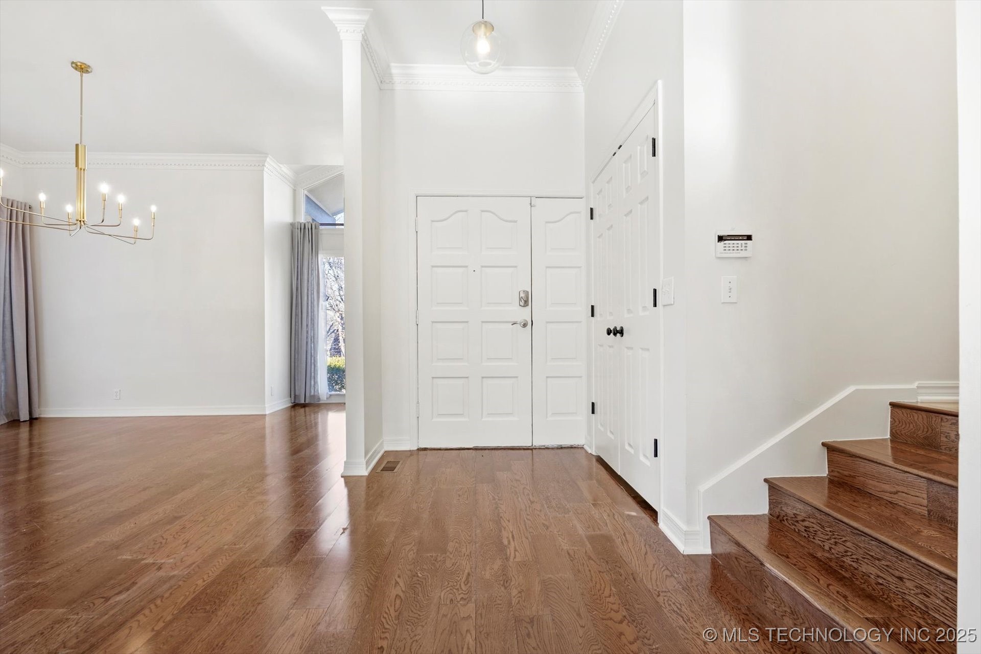 3434 E 75th Place