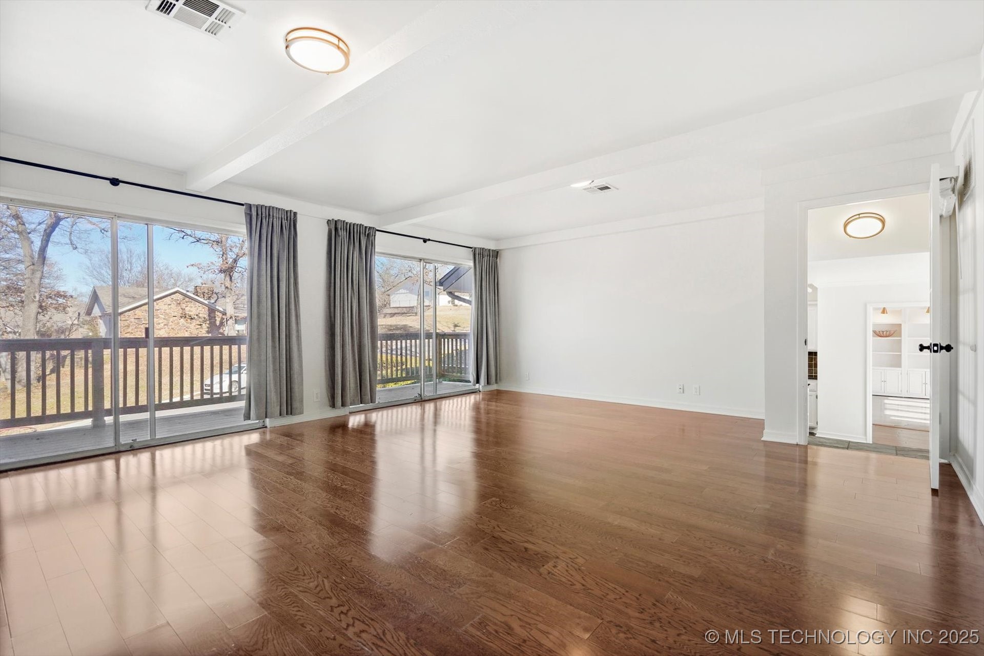 3434 E 75th Place