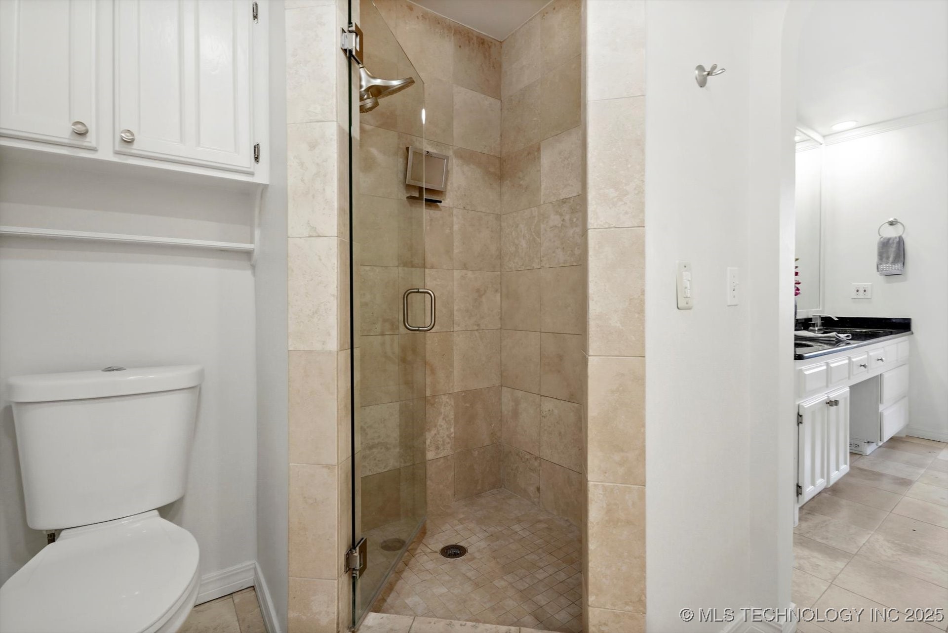 3434 E 75th Place