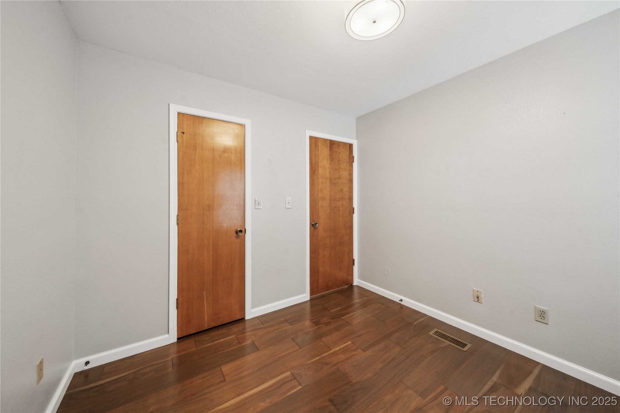 3326 W Washington Street 35