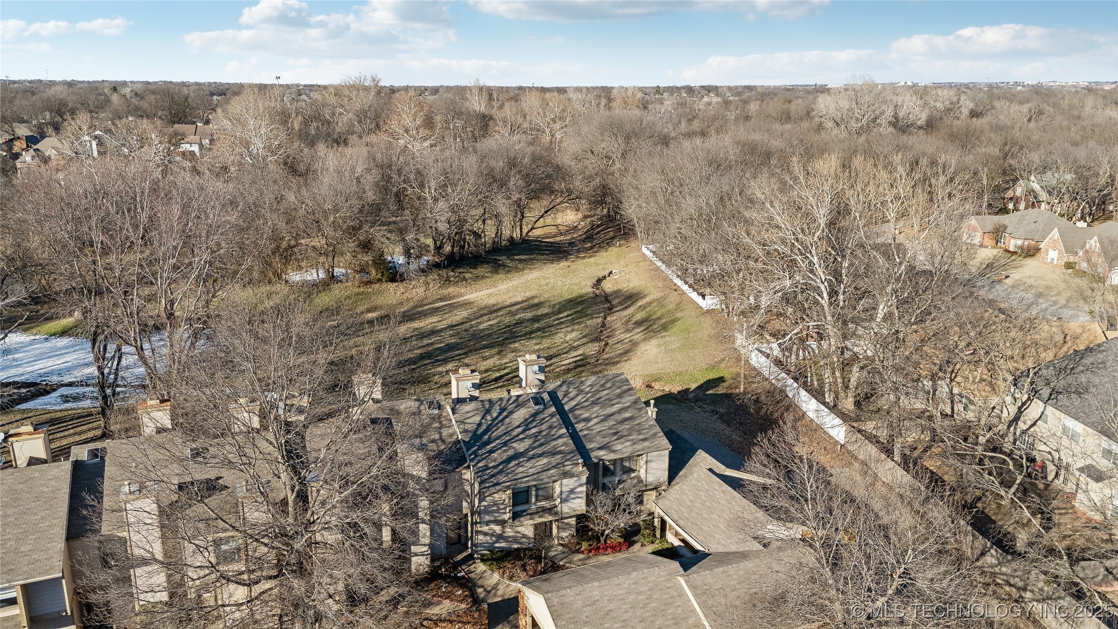 3326 W Washington Street 35