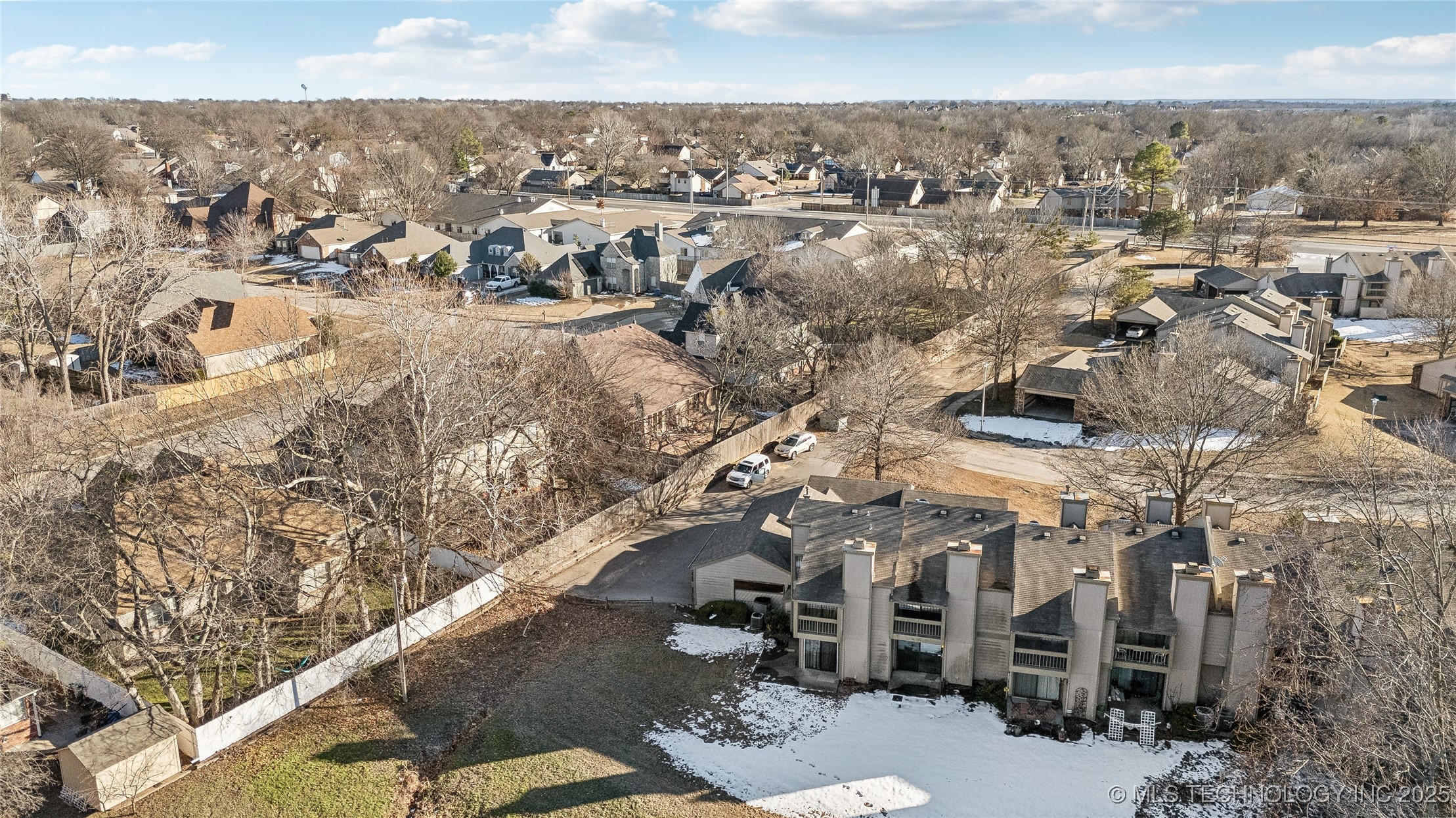 3326 W Washington Street 35