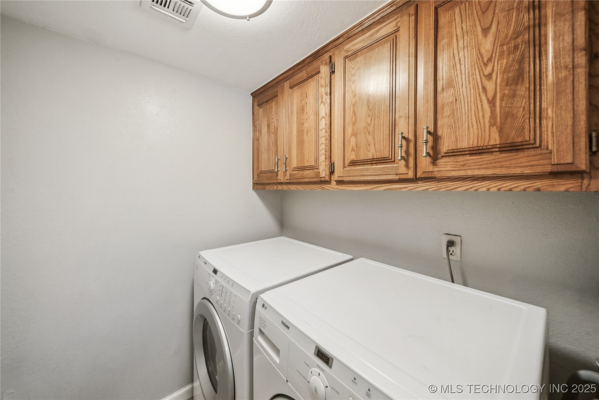 3326 W Washington Street 35