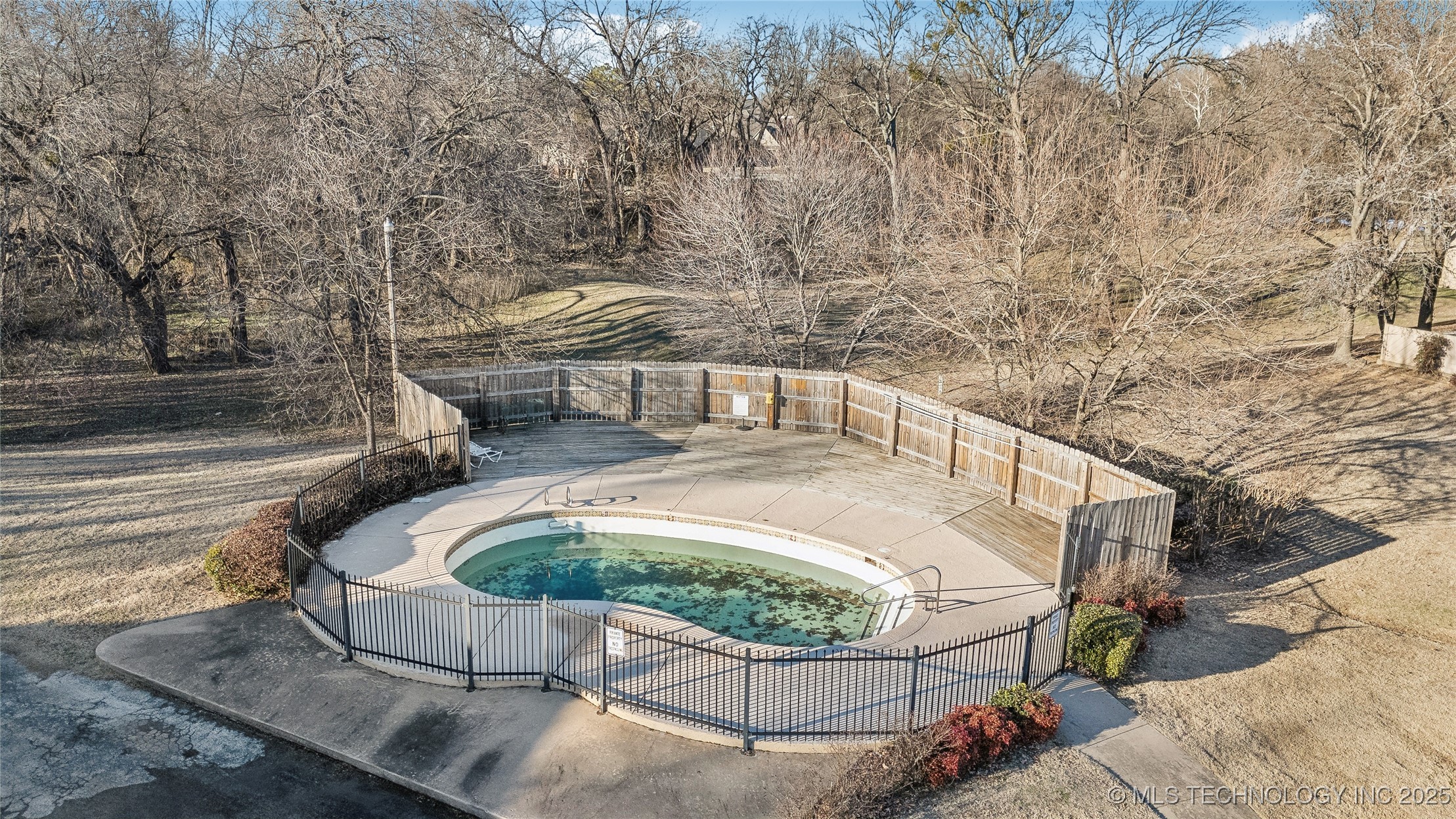 3326 W Washington Street 35