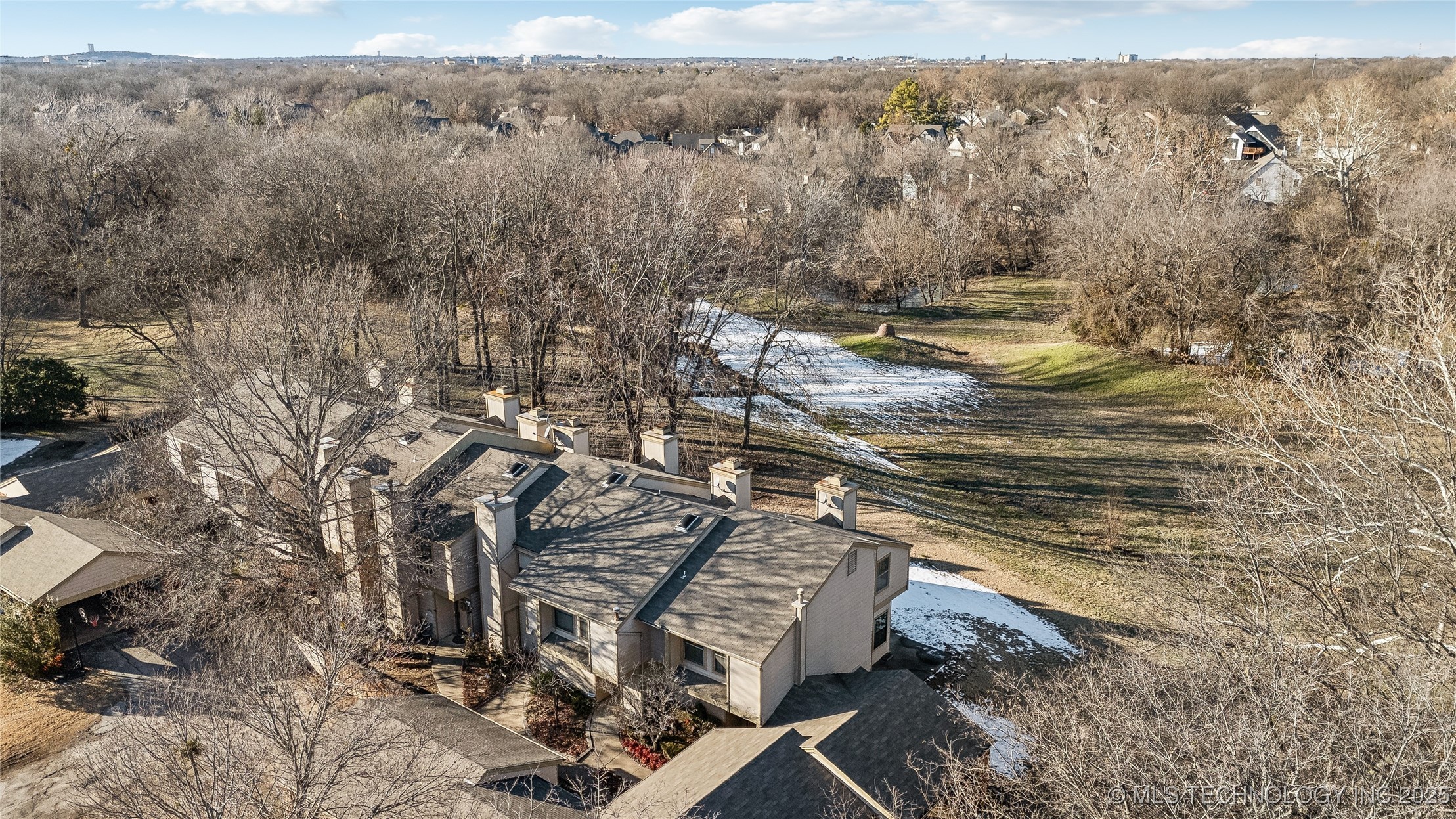 3326 W Washington Street 35