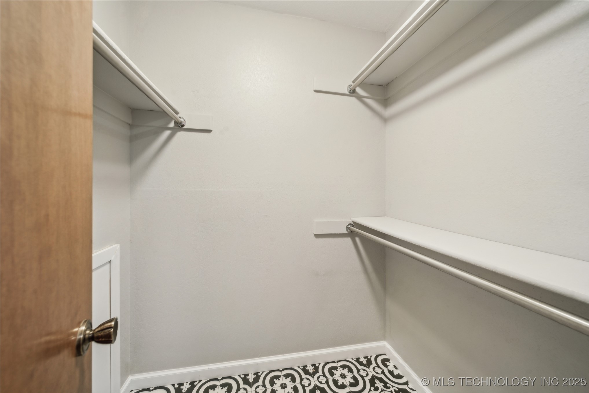 3326 W Washington Street 35