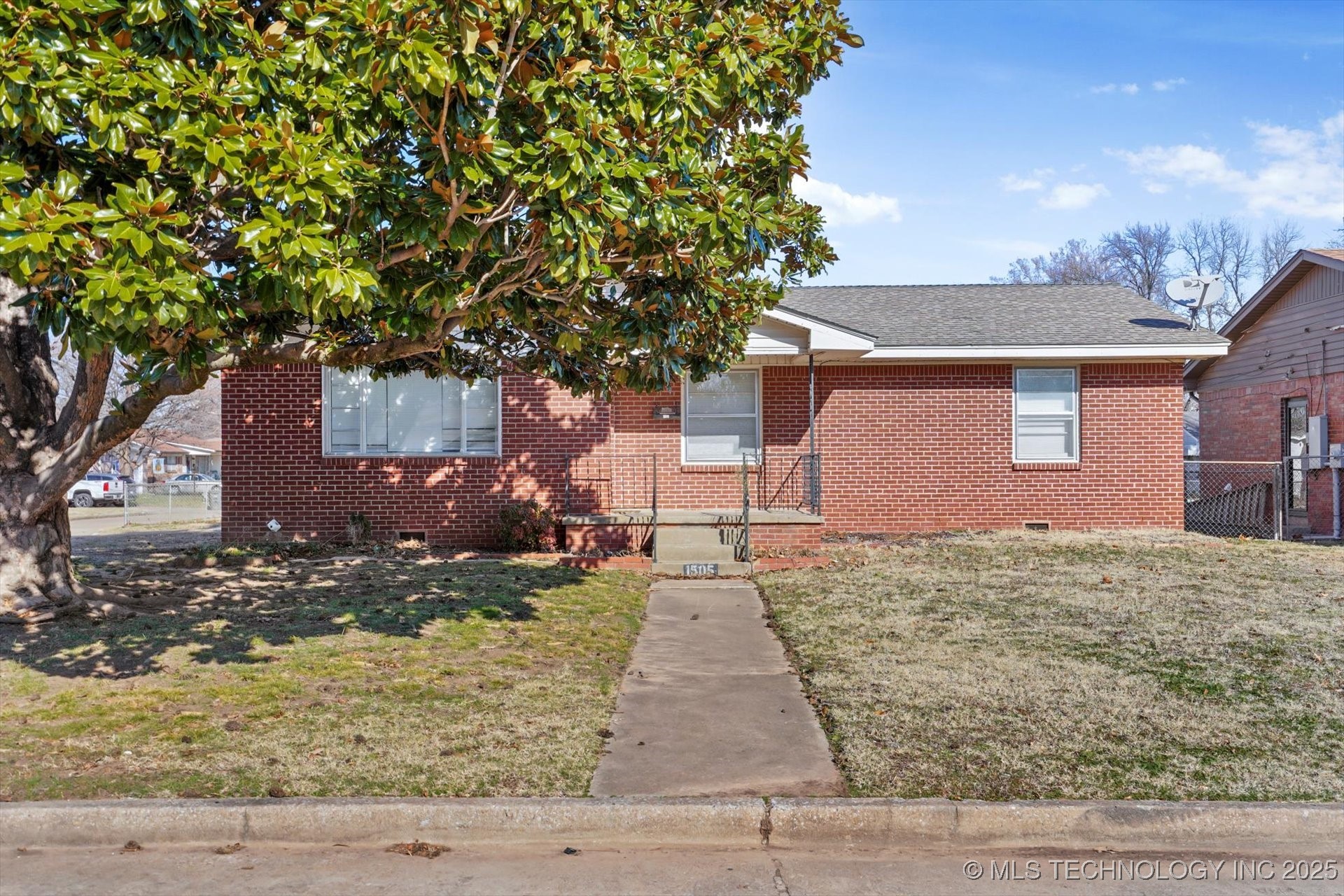 1505 E 54TH Place S