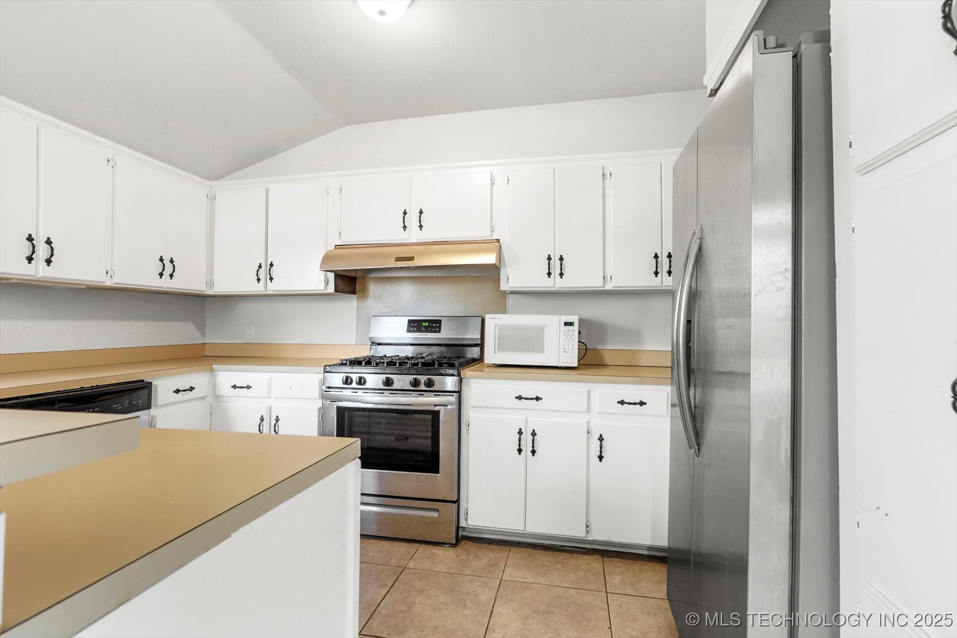 1505 E 54TH Place S