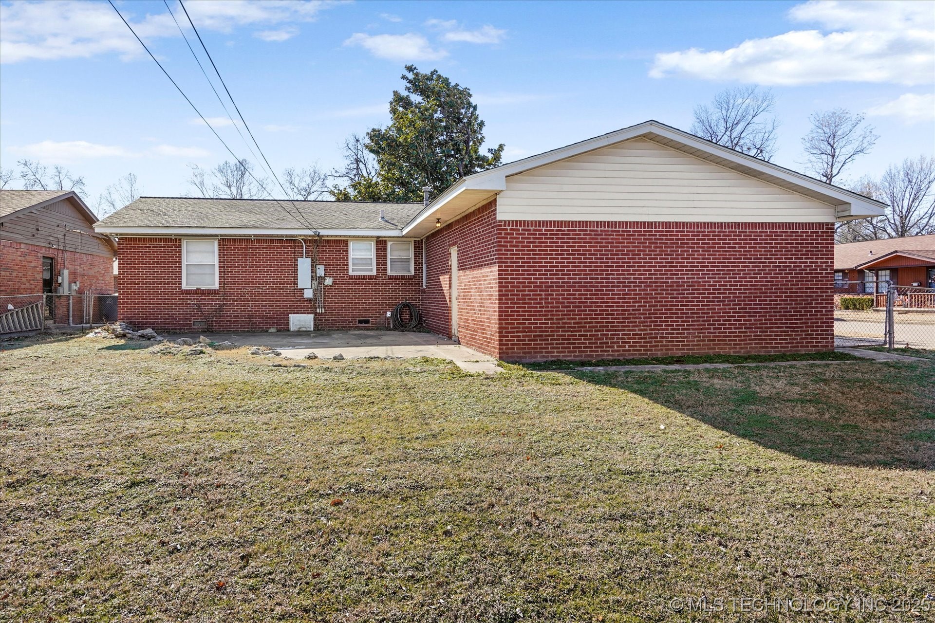 1505 E 54TH Place S
