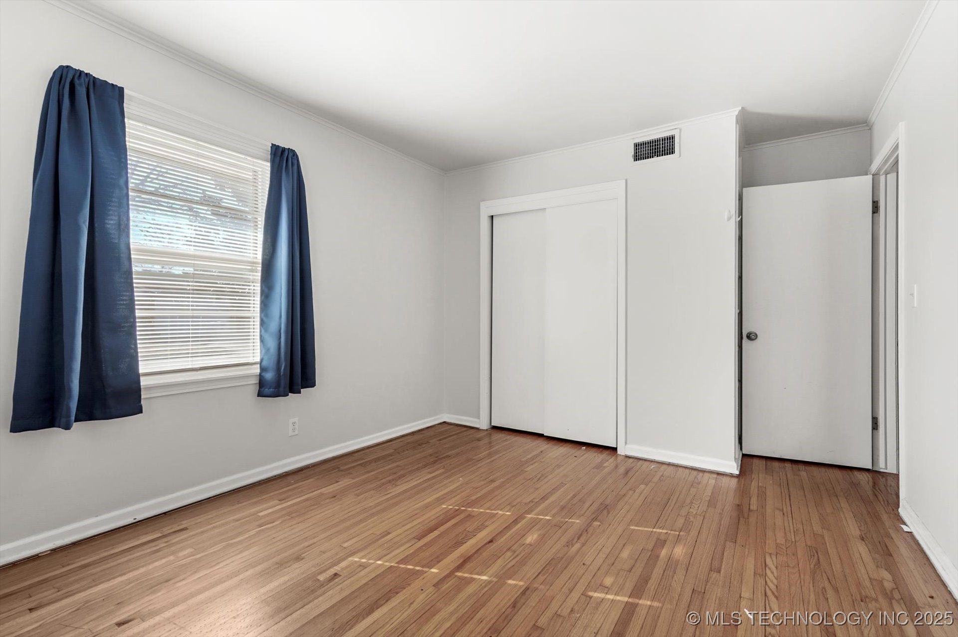 1505 E 54TH Place S