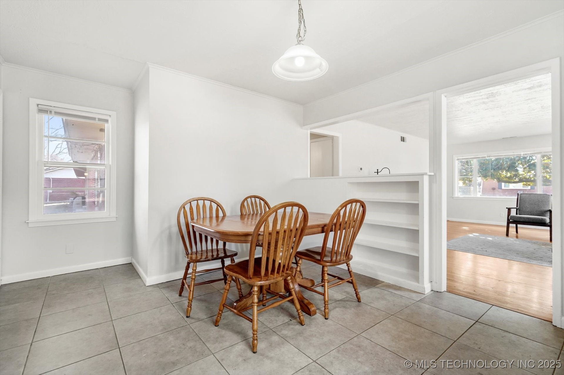 1505 E 54TH Place S