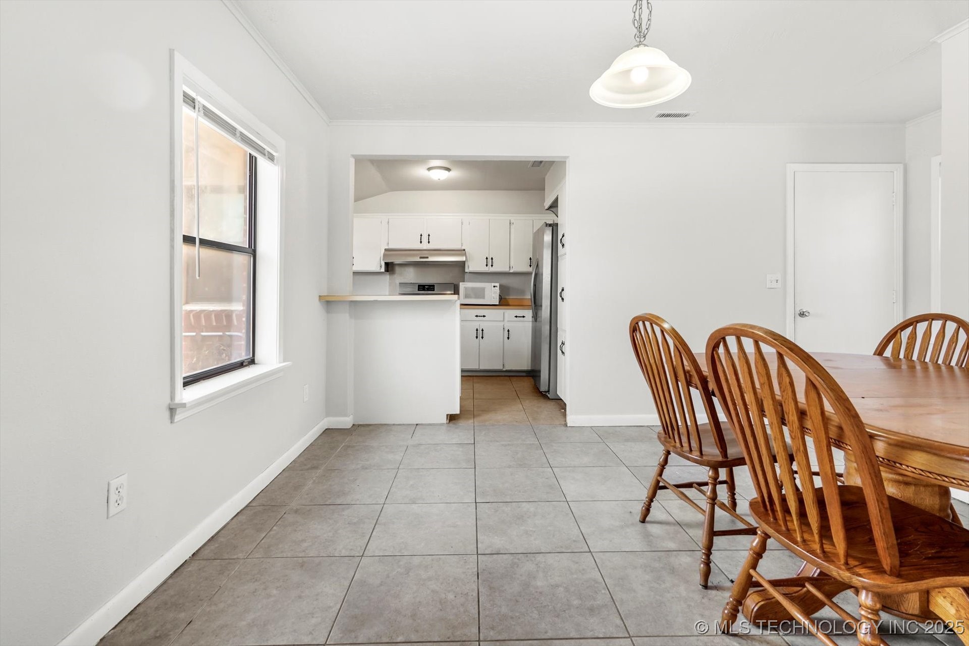 1505 E 54TH Place S