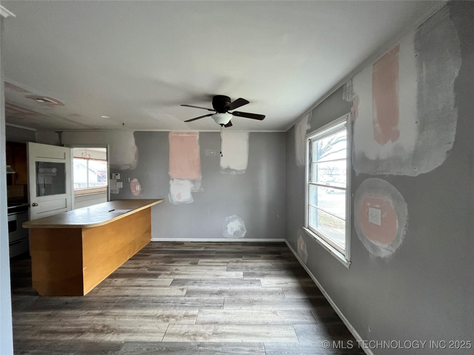 5104 E Cameron Street