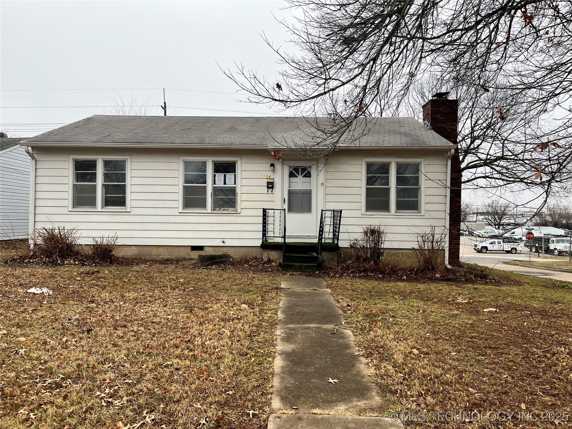 5104 E Cameron Street