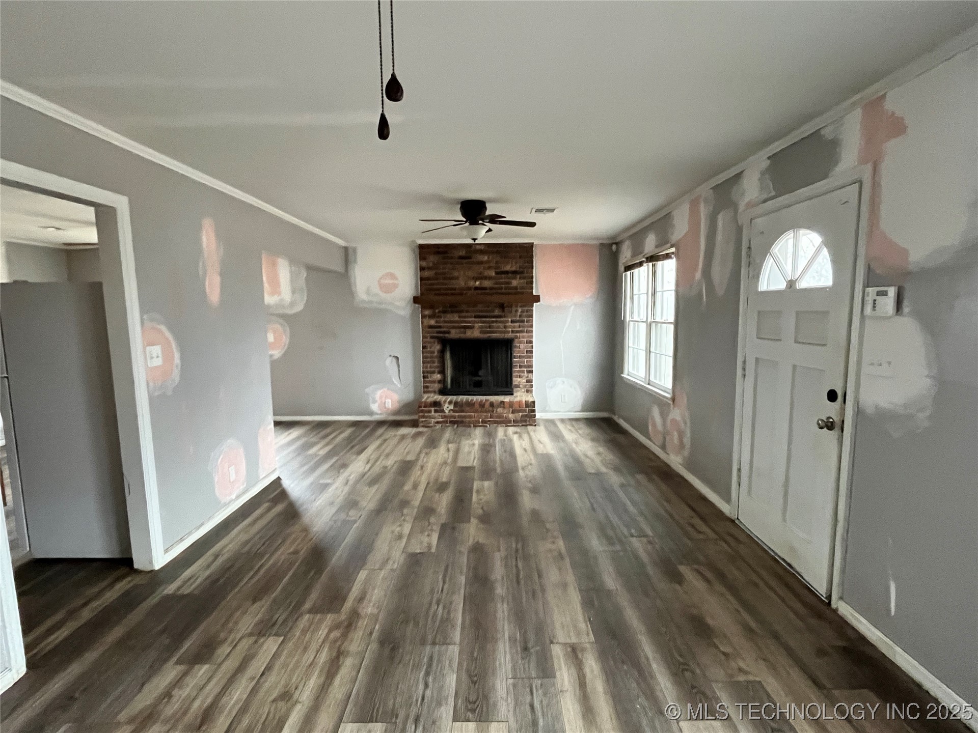 5104 E Cameron Street