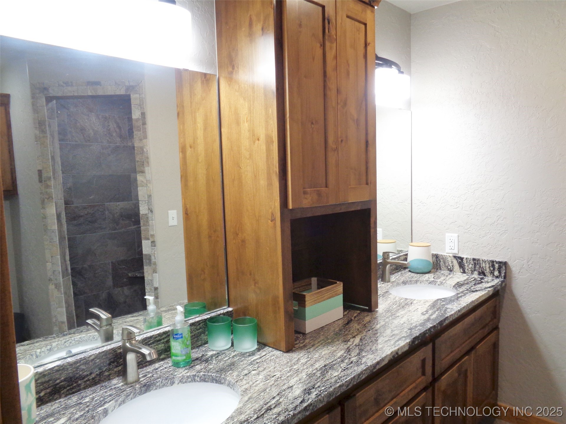 114565 Lakewood Court