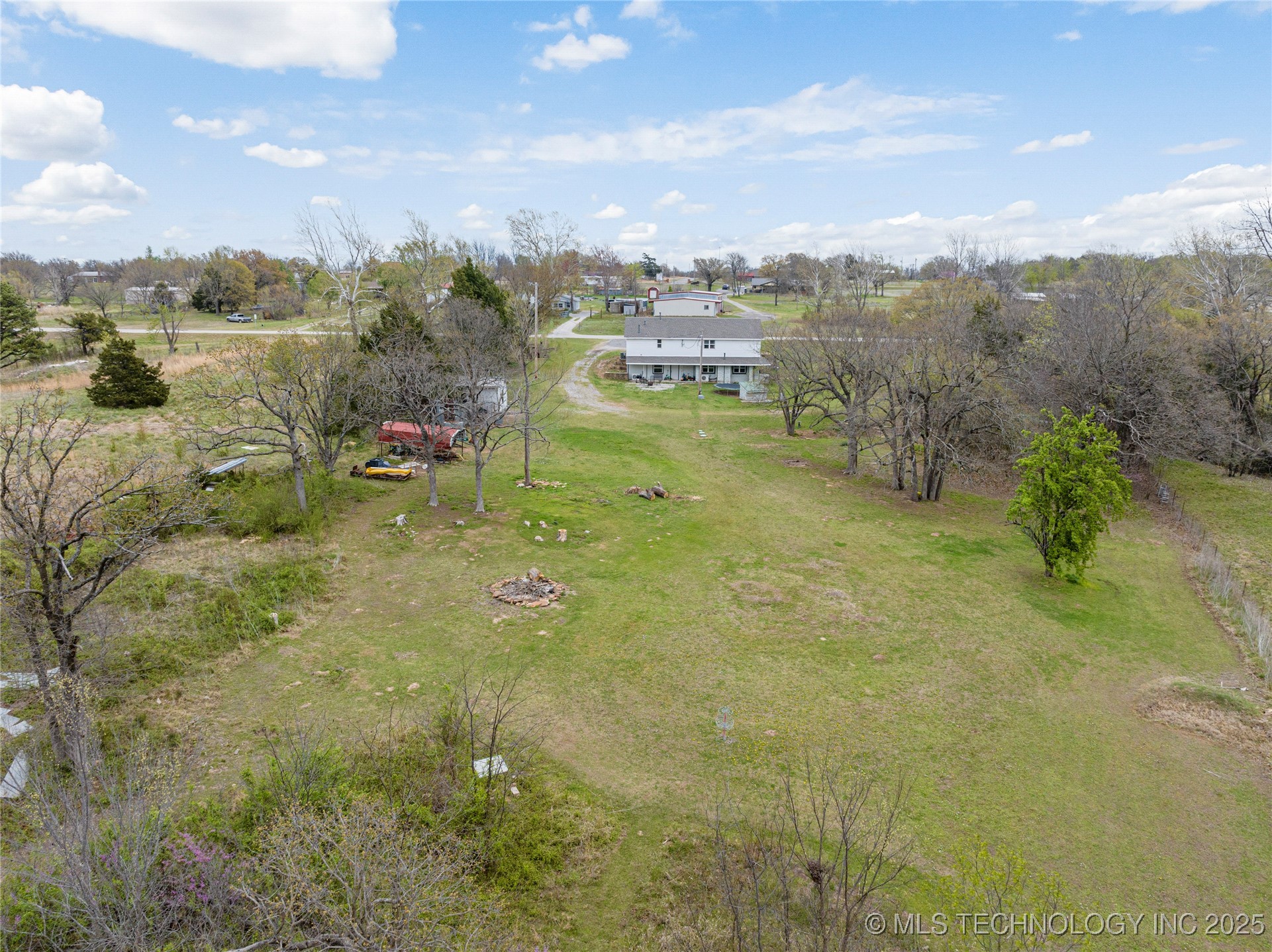 2482 N Highway 48 Highway