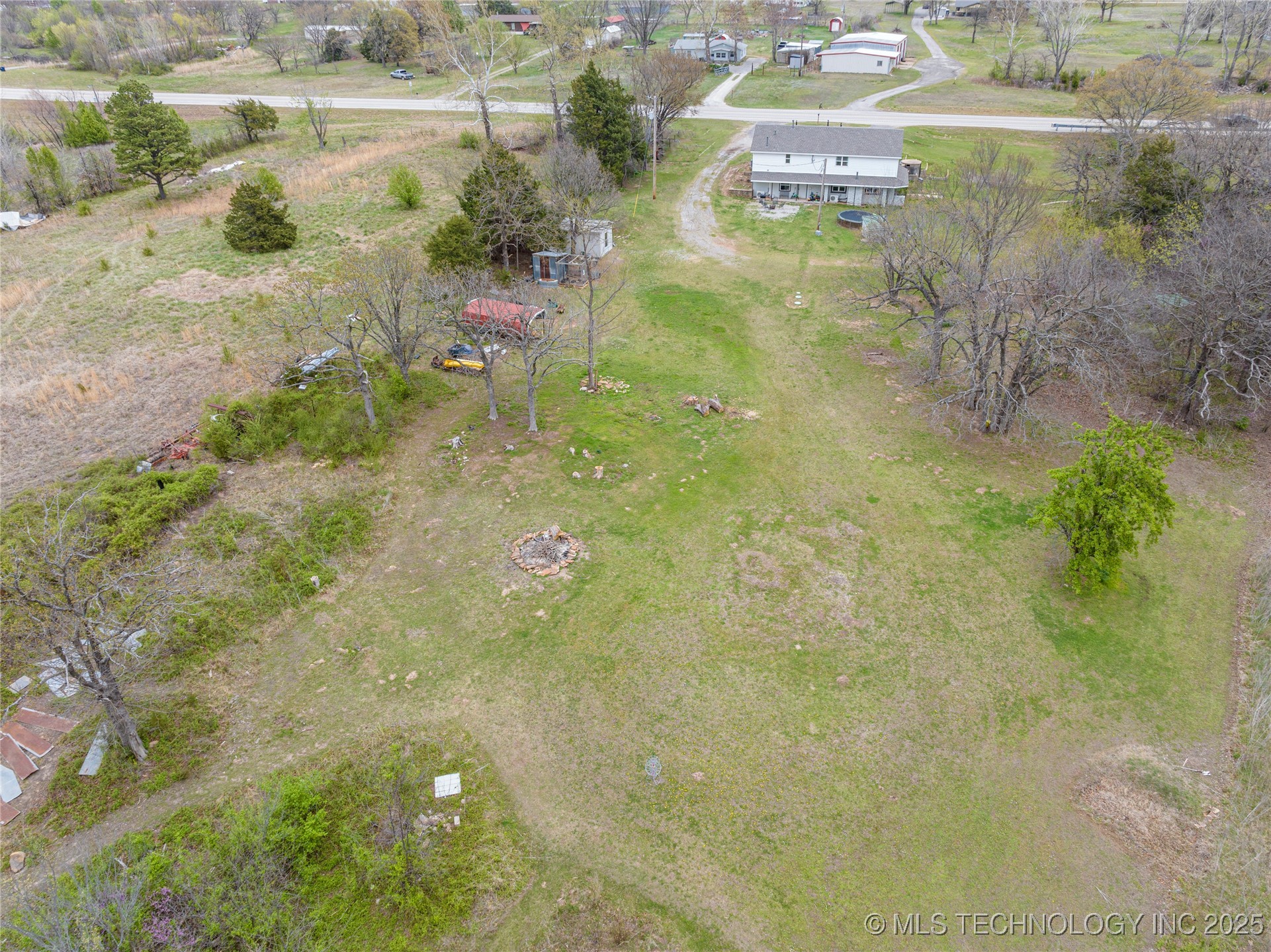 2482 N Highway 48 Highway