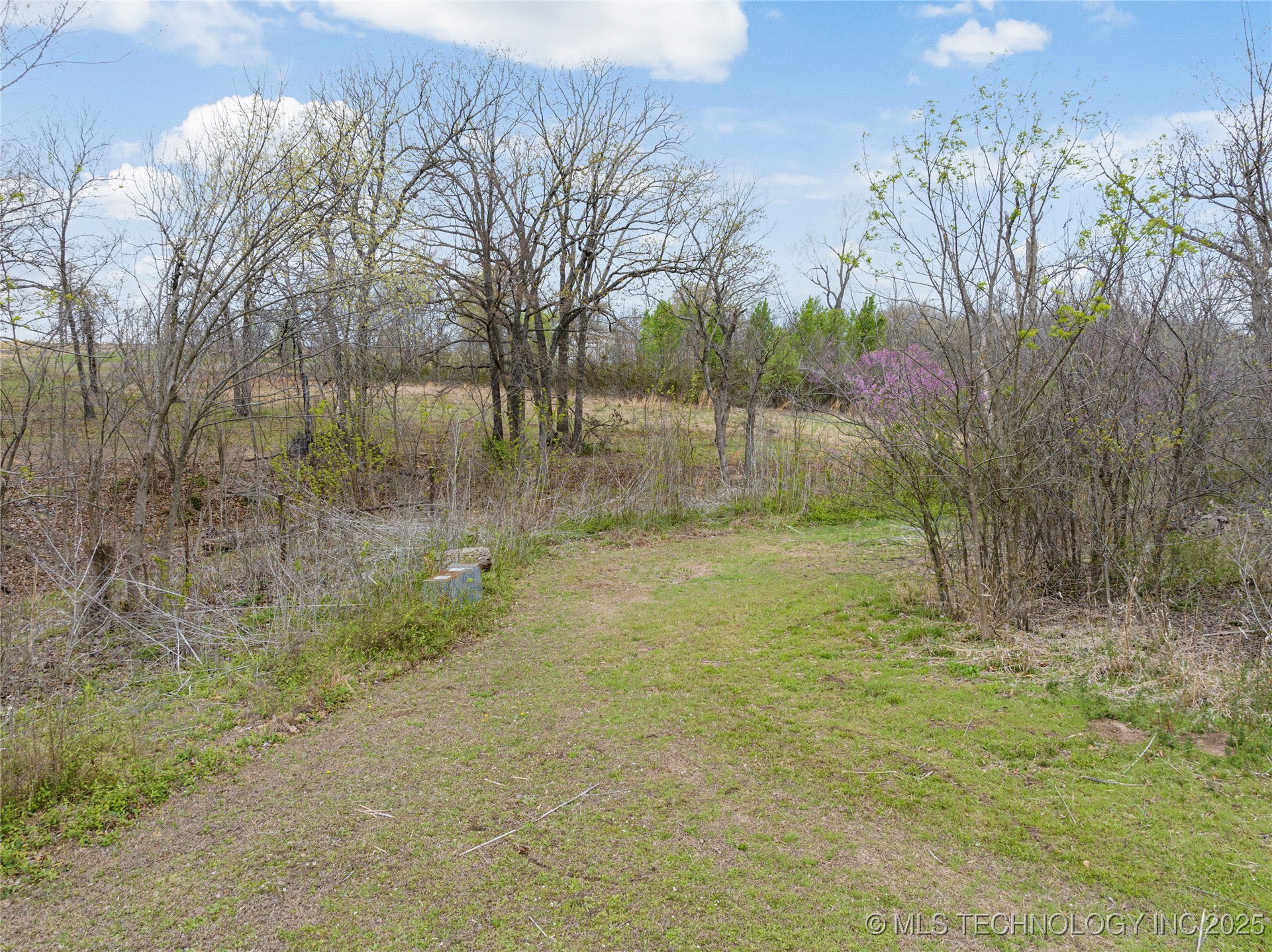 2482 N Highway 48 Highway
