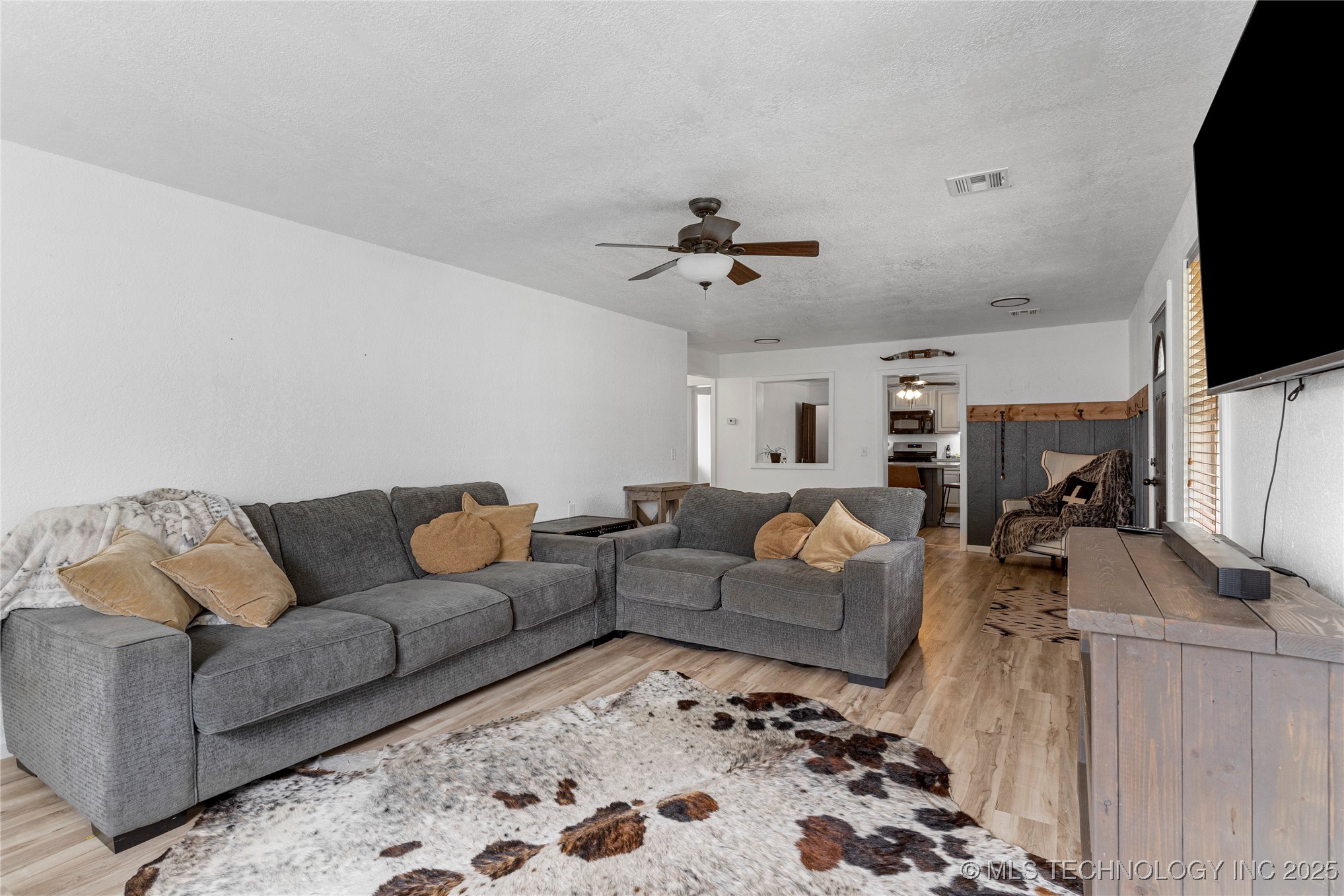 2482 N Highway 48 Highway
