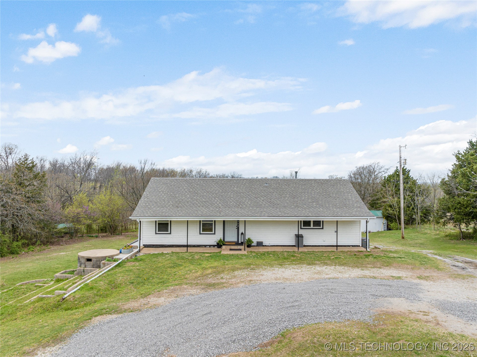 2482 N Highway 48 Highway