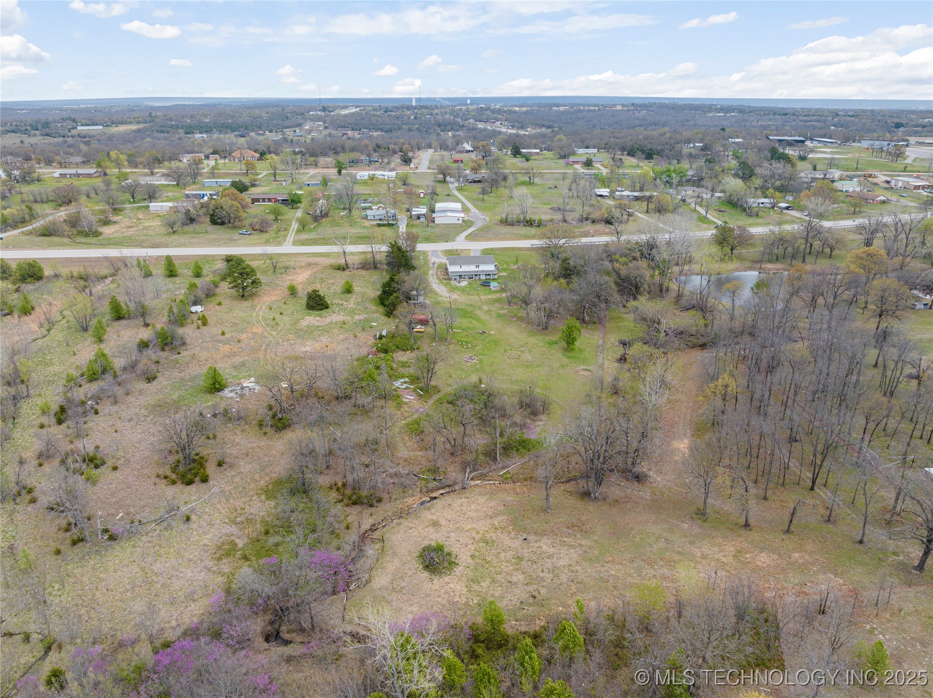 2482 N Highway 48 Highway