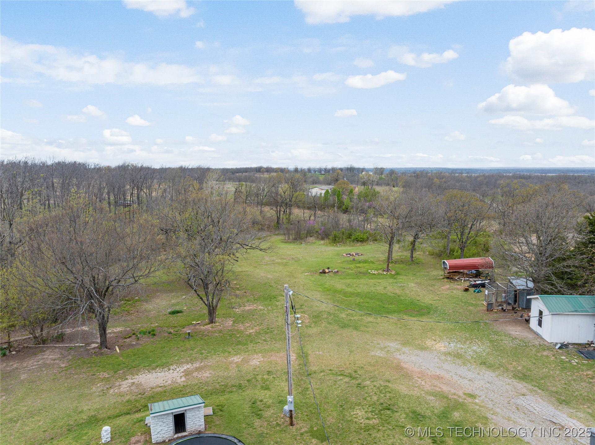 2482 N Highway 48 Highway