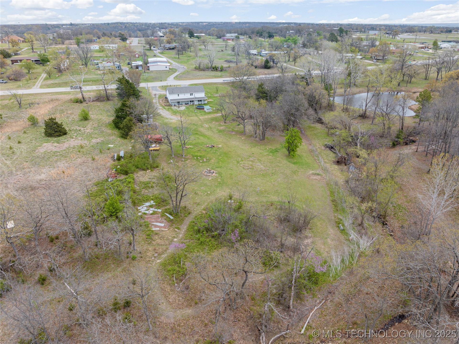 2482 N Highway 48 Highway