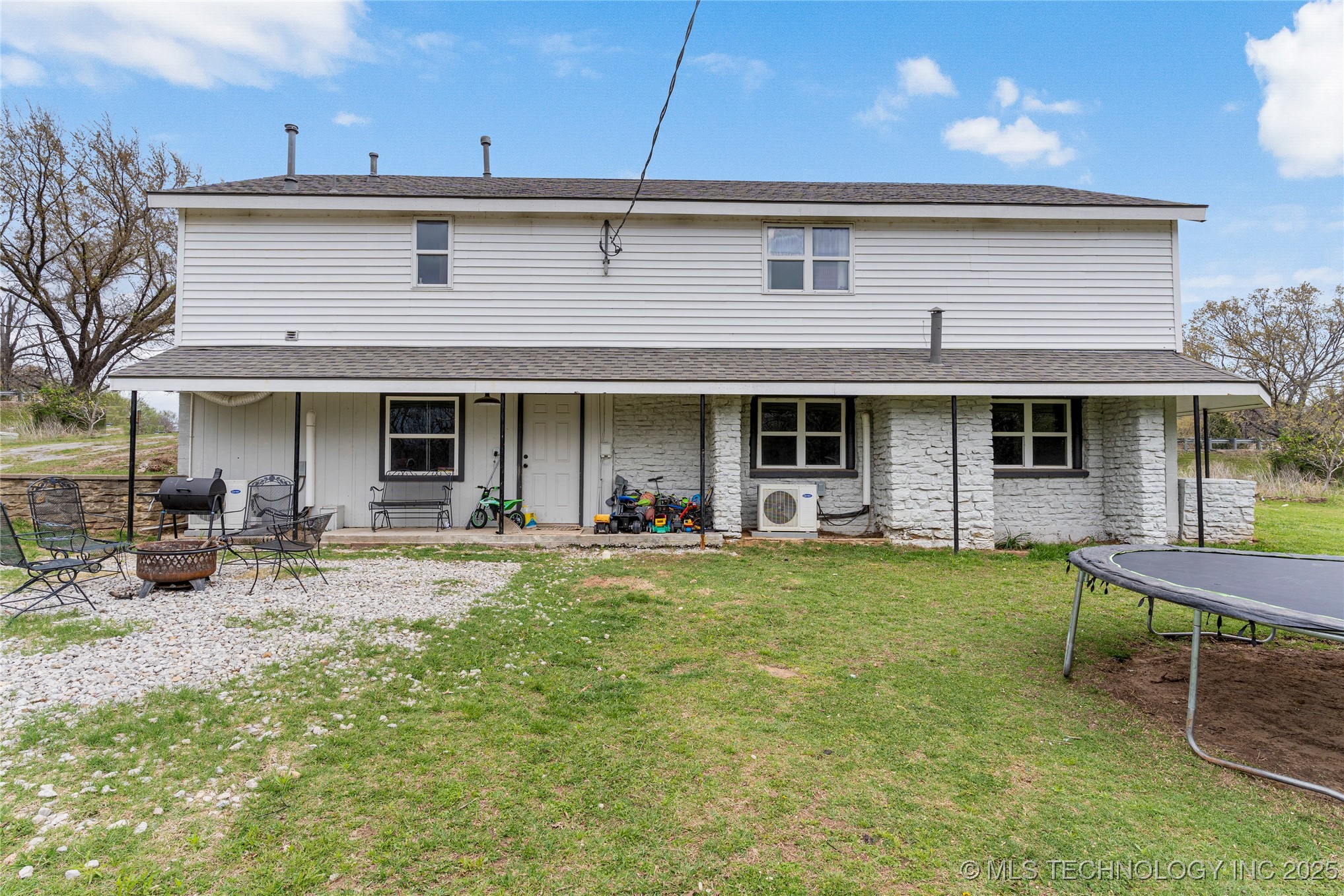 2482 N Highway 48 Highway