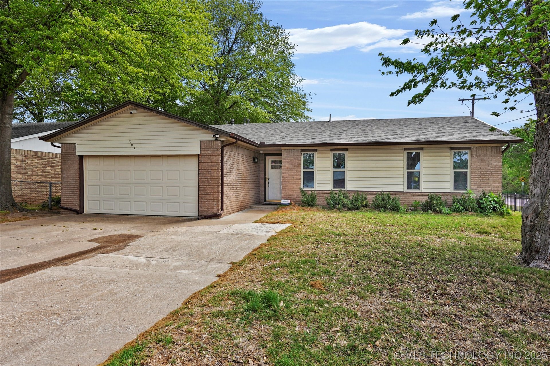 303 N Cedar Street